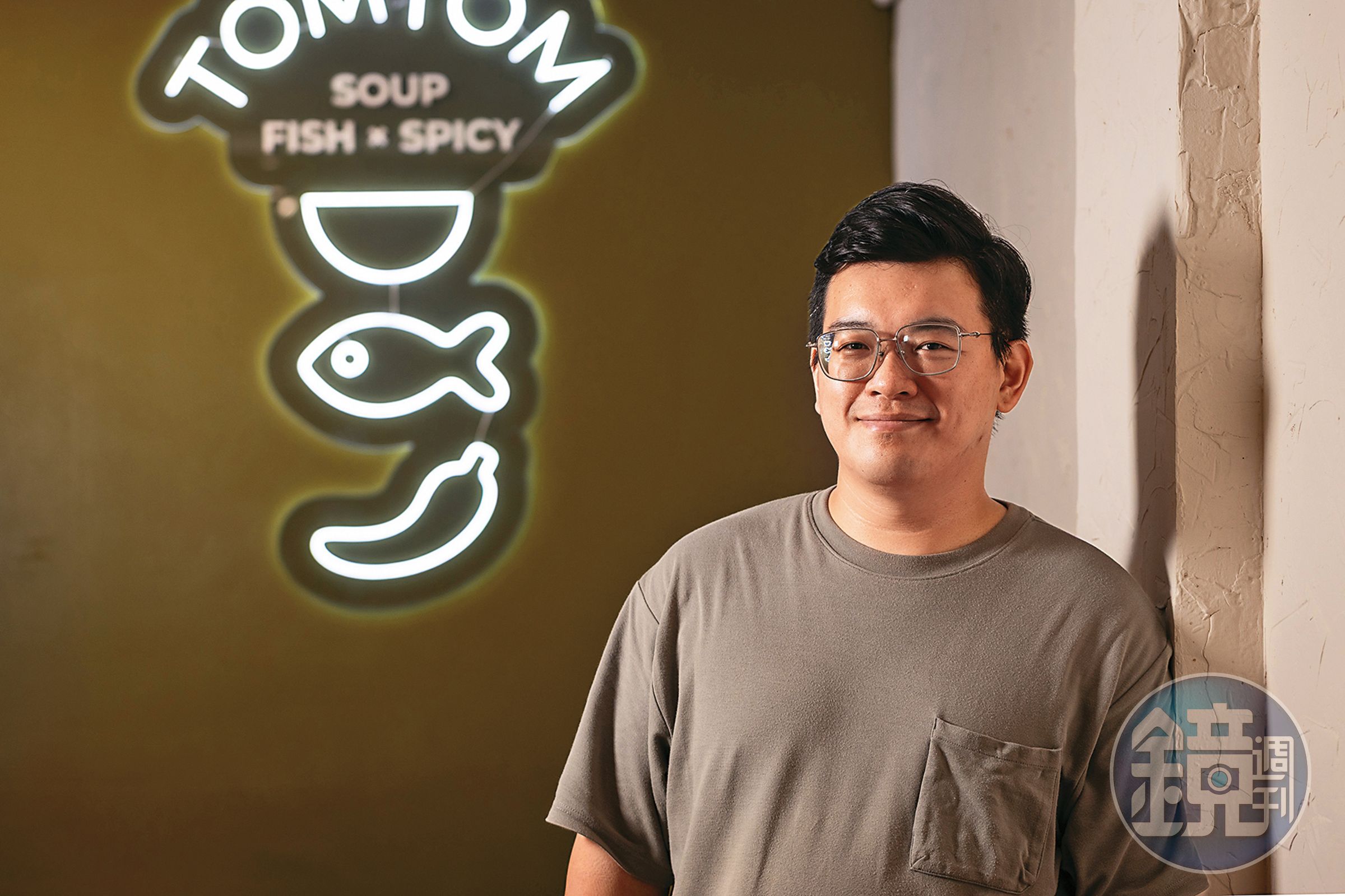 老闆兼主廚楊宇桁從小就愛烹飪，味覺很靈敏，動作能力很強，長大後自然進了餐飲這一行。