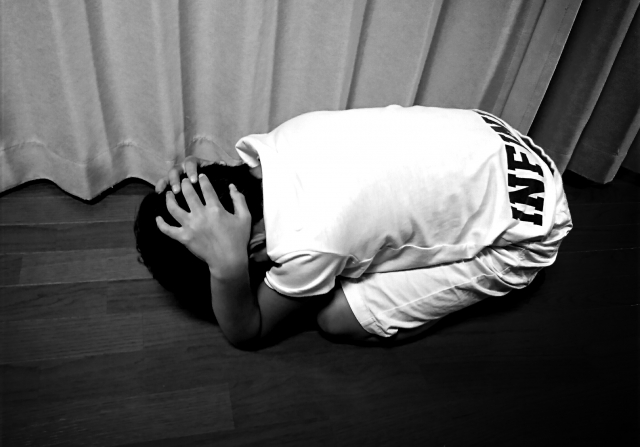 印度一名5歲男童遭校中3名未成年學長毆打致死，犯案動機竟只為了想放假。（示意圖，photoAC）