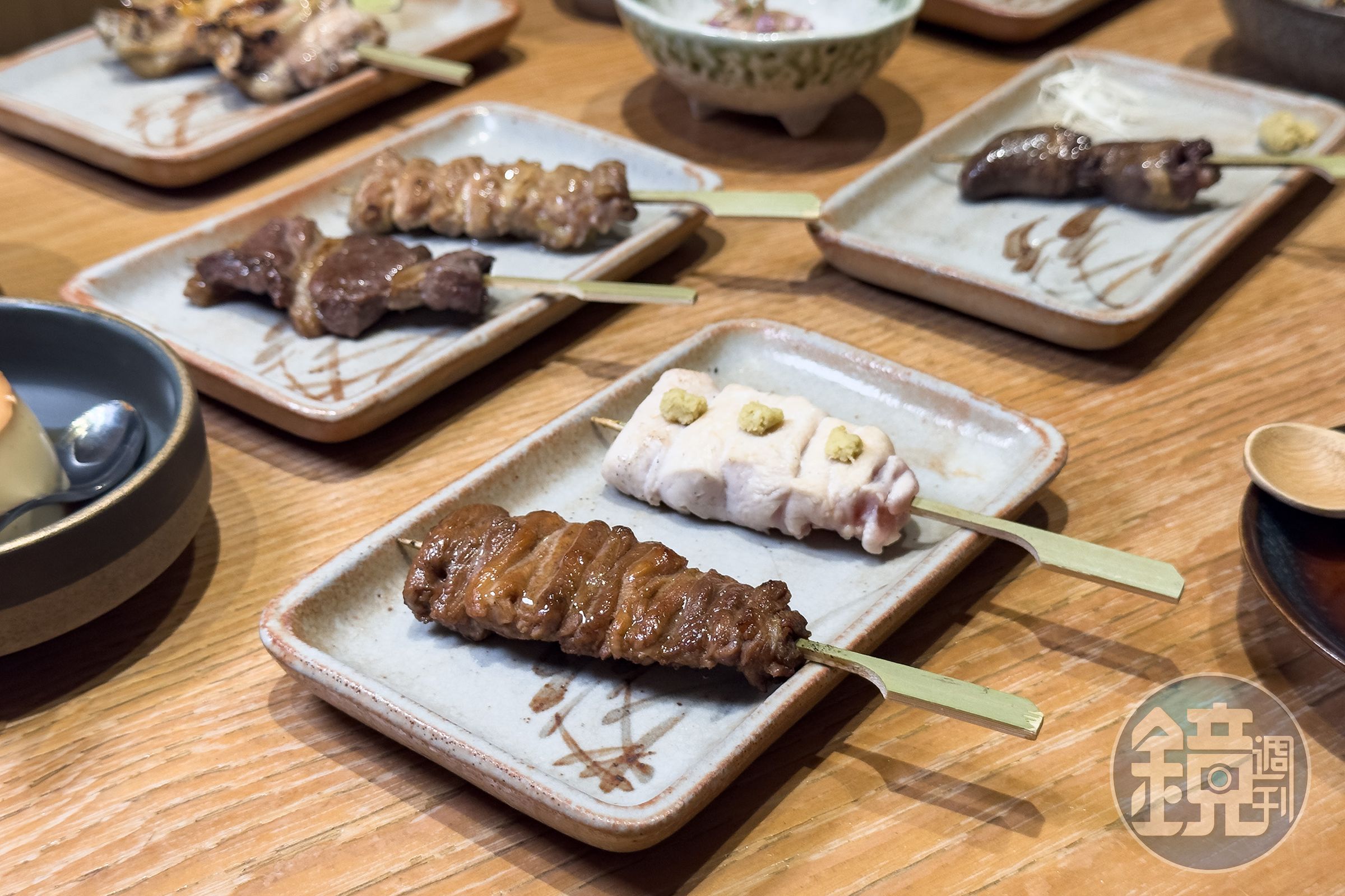 台北鳥喜推出的全新雞懷石套餐，依照風味濃淡安排節奏，從暖胃雞湯、串燒到甜點層層遞進，每一道都肩負不同角色。