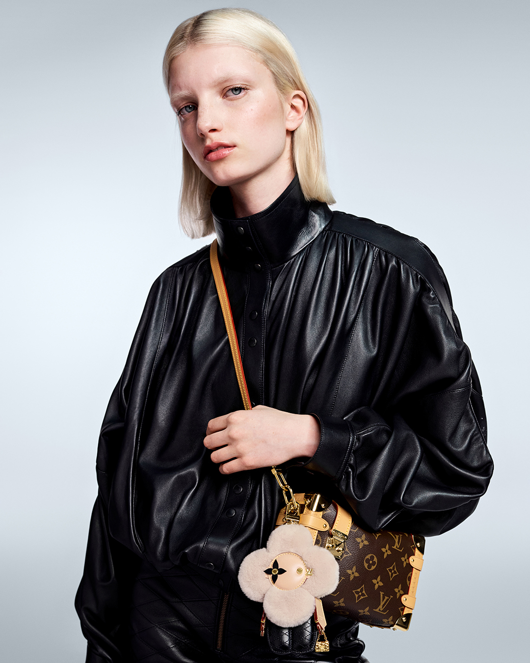 LV全新推出Vivienne Fashionista掛飾,是手袋上最亮眼的新寵兒。(LV提供)