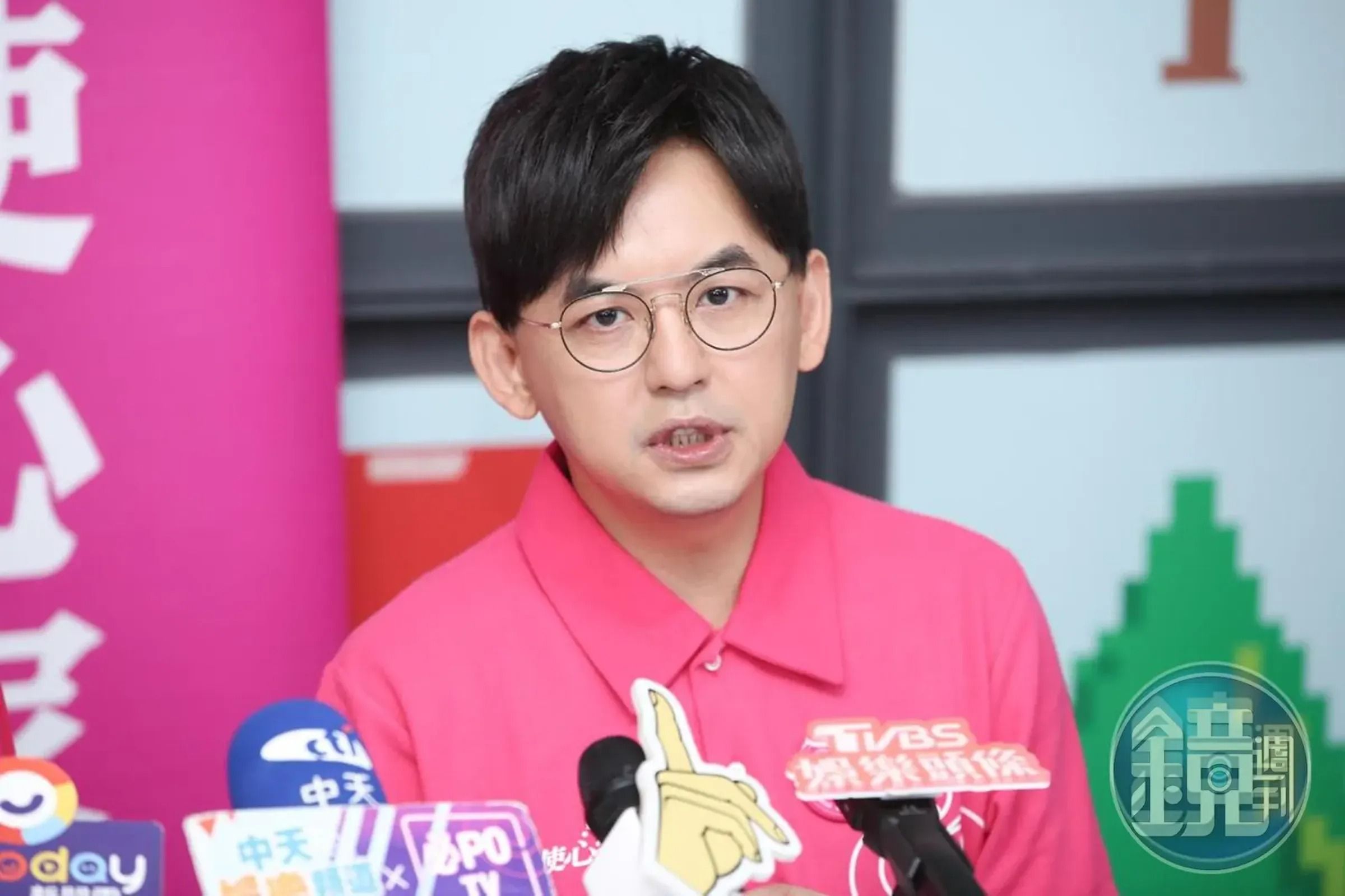 黃子佼勸說少女全裸拍攝,錄音檔曝光!大談創作藝術詭異「哈哈哈」。(本刊資料照)