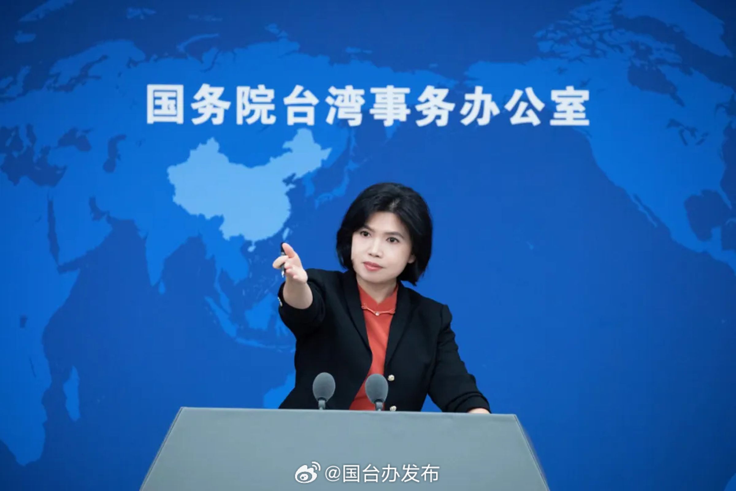 教育部封殺中國統戰部3所大學，國台辦發言人朱鳳蓮今日在記者會上回應。（翻攝自國台辦微博）