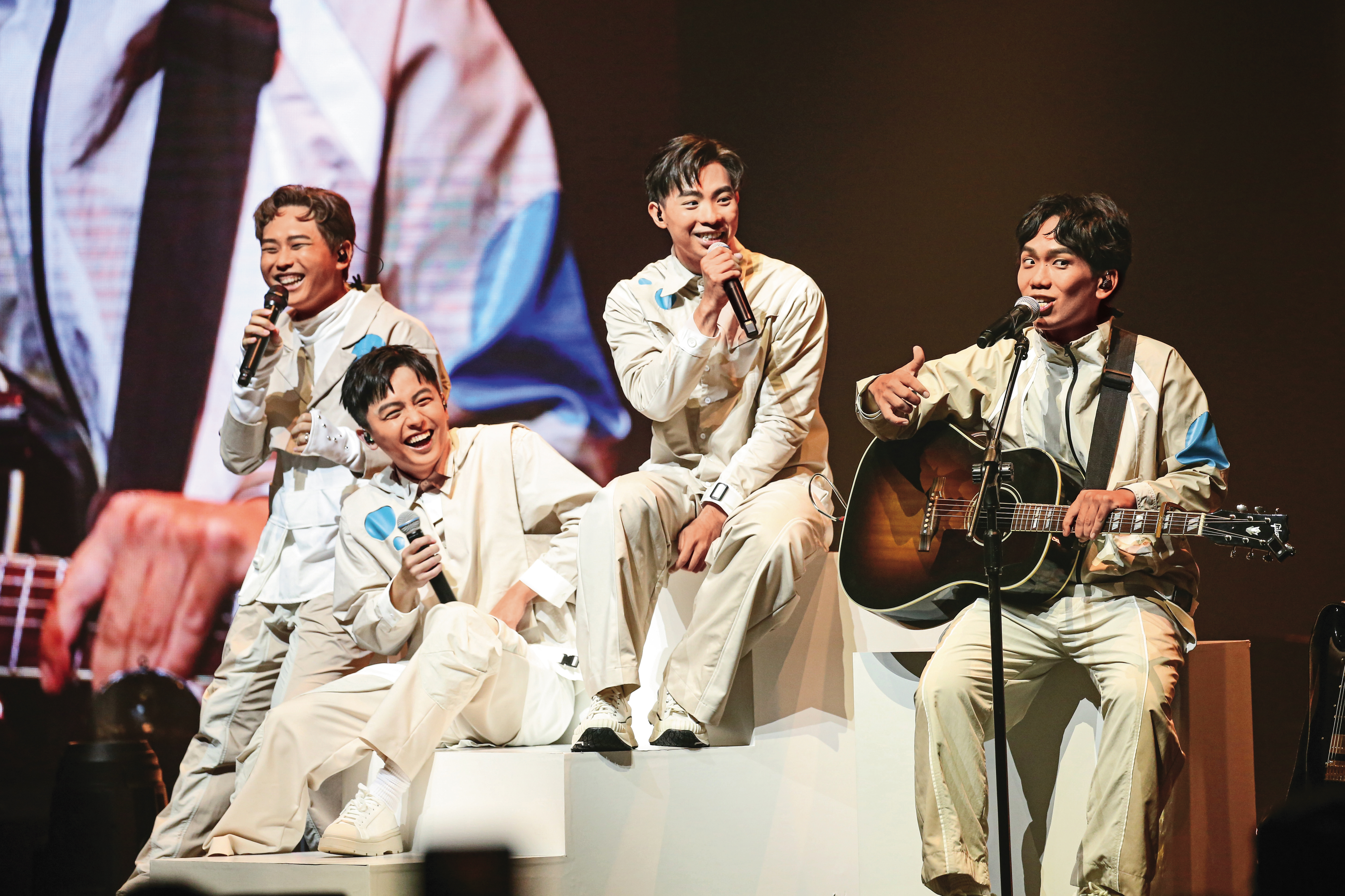 近年聲勢看漲的理想混蛋，校園、商演等邀約不斷，還開了專場個唱。