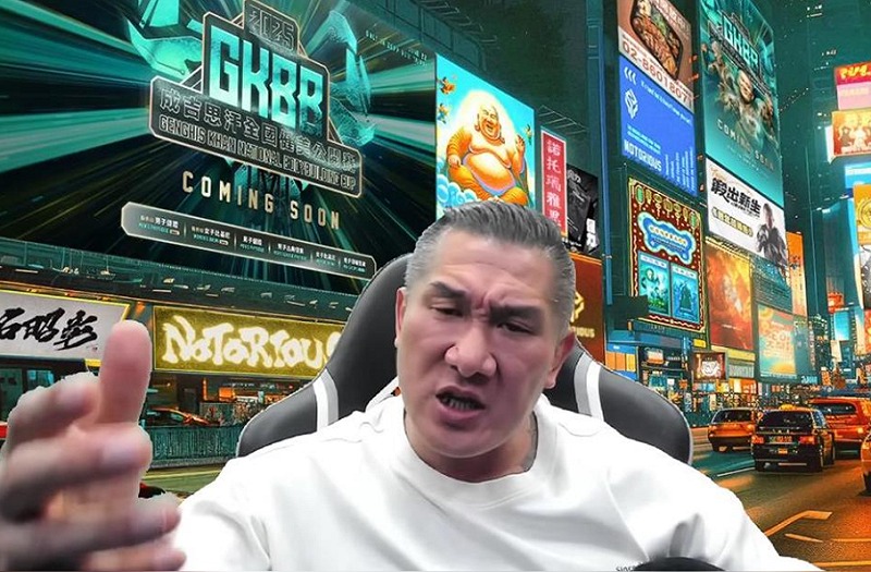 遭昔日戰友開直播毀滅式爆料，館長開直播陸續回擊，並揭真相。（翻攝自館長惡名昭彰YT頻道）