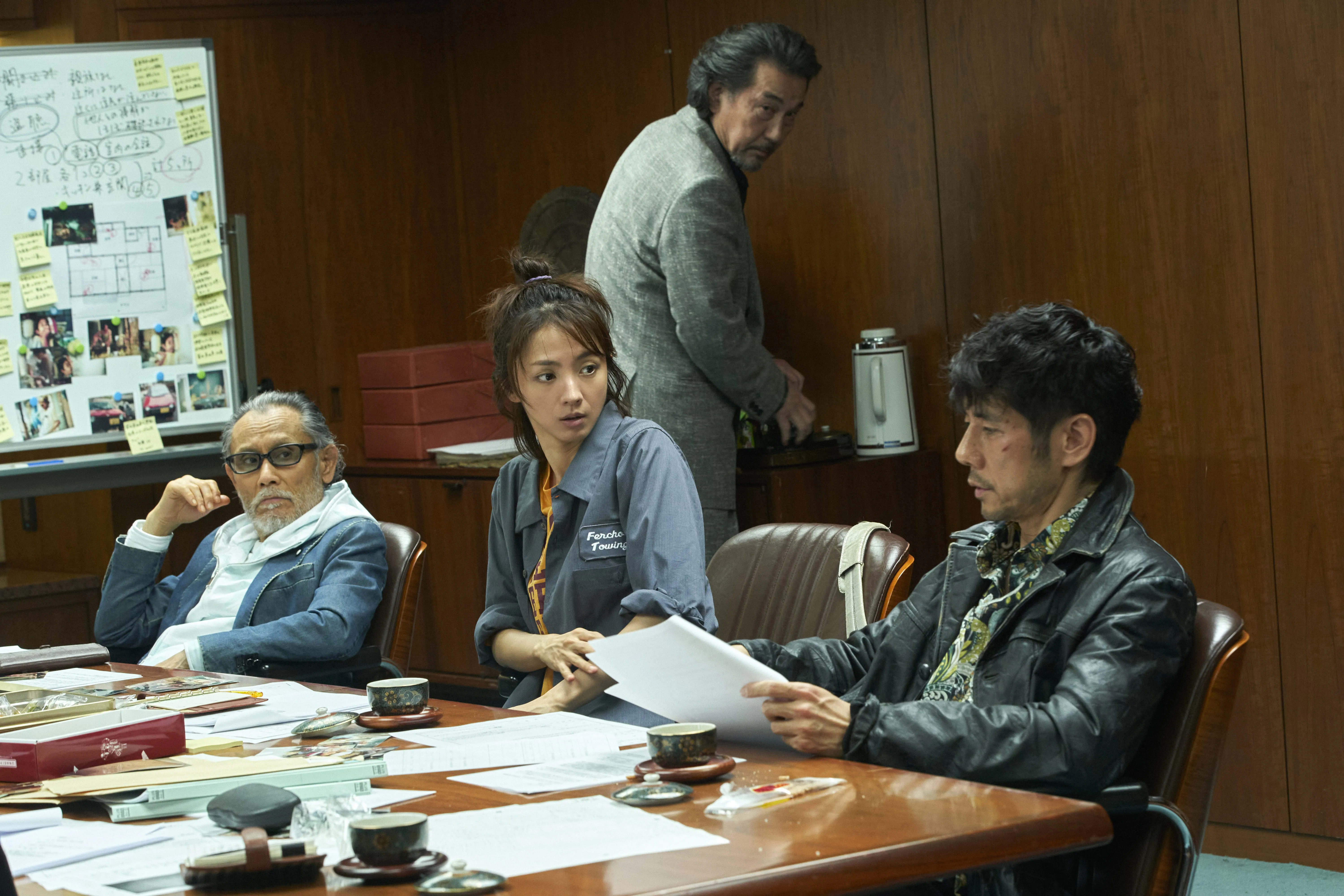 《懺悔》集結西島秀俊（右起）、滿島光、片岡鶴太郎、役所廣司（後）等日本影壇頂尖實力派演員同台飆戲。（甲上娛樂提供）