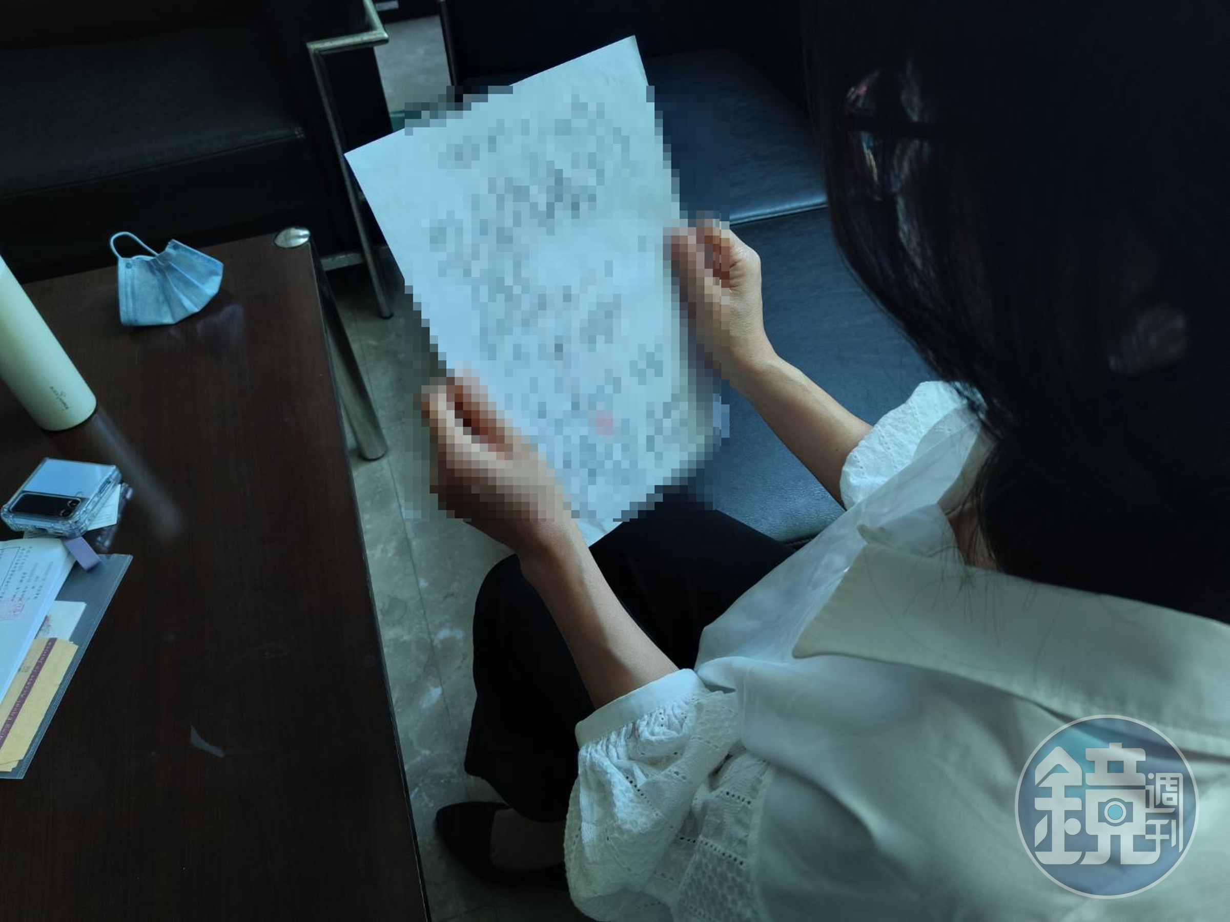 A同學母親出面指控，北部一所知名高中發生「校園版N號房」事件，導致女兒受害。
