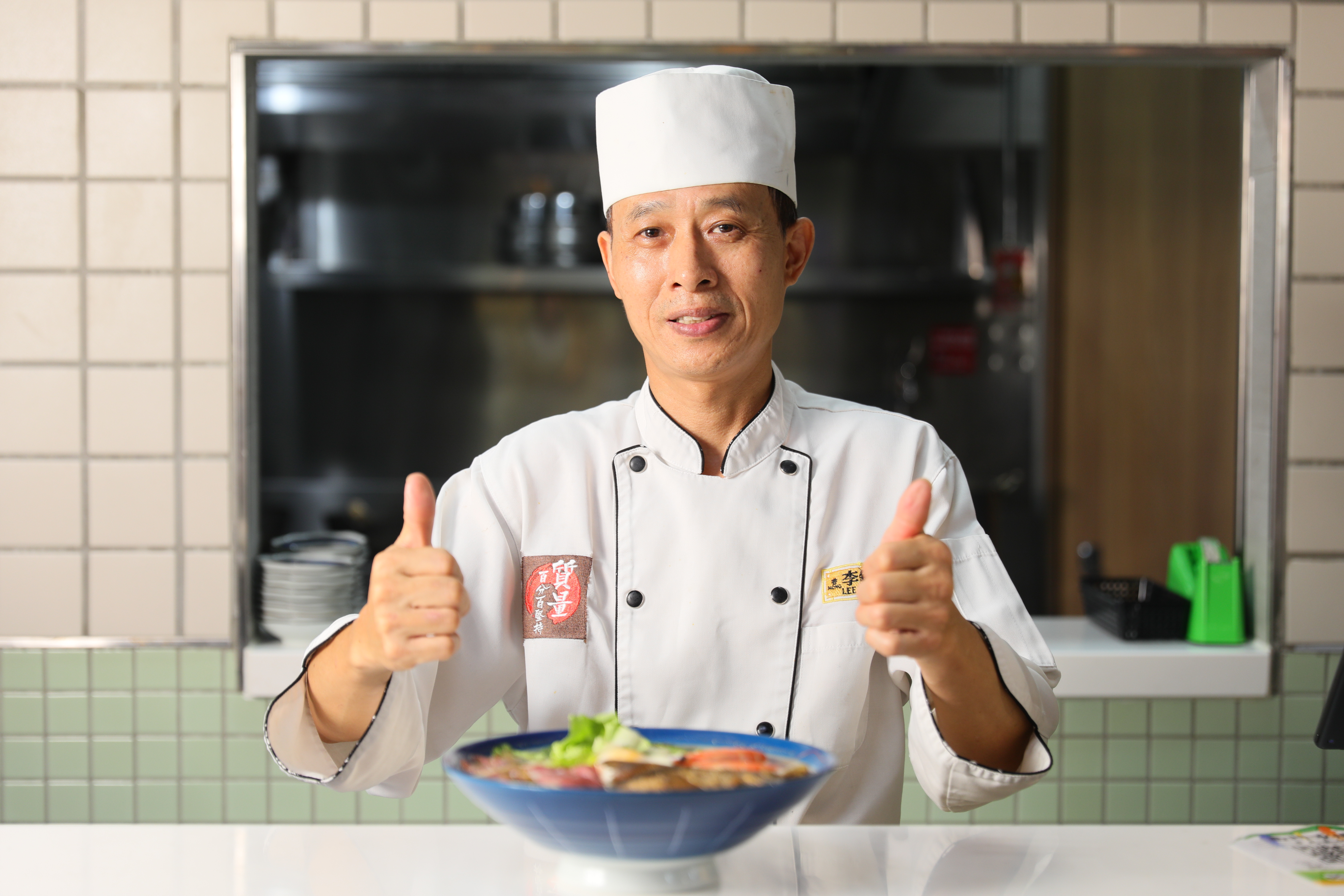 瓜瓜樂主廚戴萬財早年曾待過樂馬大飯店的的喜相逢酒樓，是廚藝精湛的老師傅。