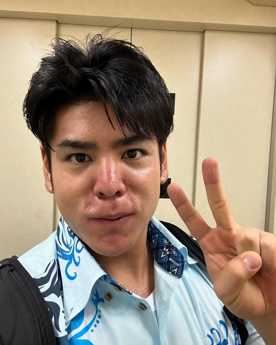 Ruibosu減重成功後，本就立體的高挺鼻梁、濃眉與大眼，五官更加突出，外貌令人驚豔。（翻攝自ルイボスチャンネル IG）
