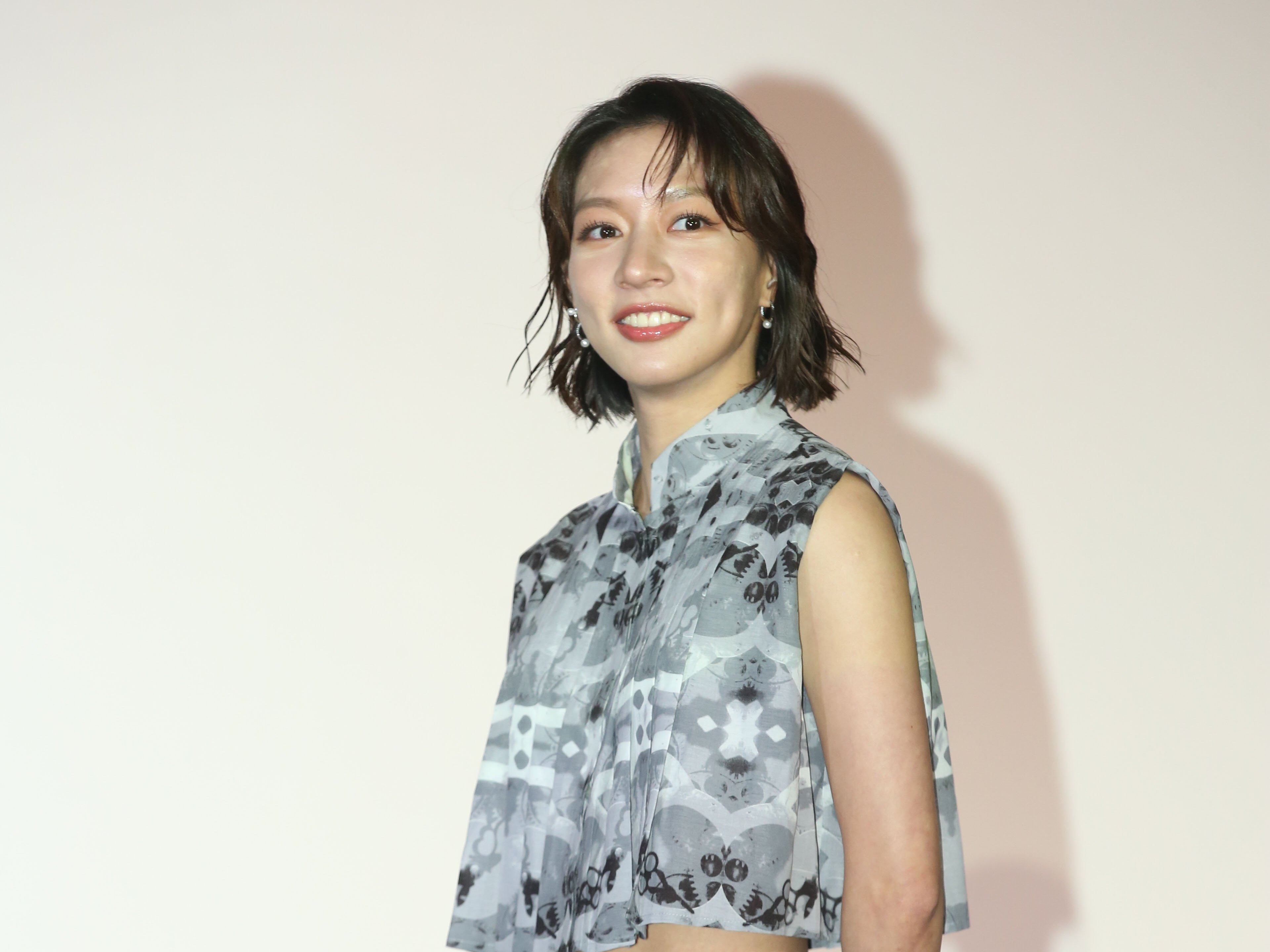 陳妤拍戲出道，鮮少人知道她父母是配音天王、天后。