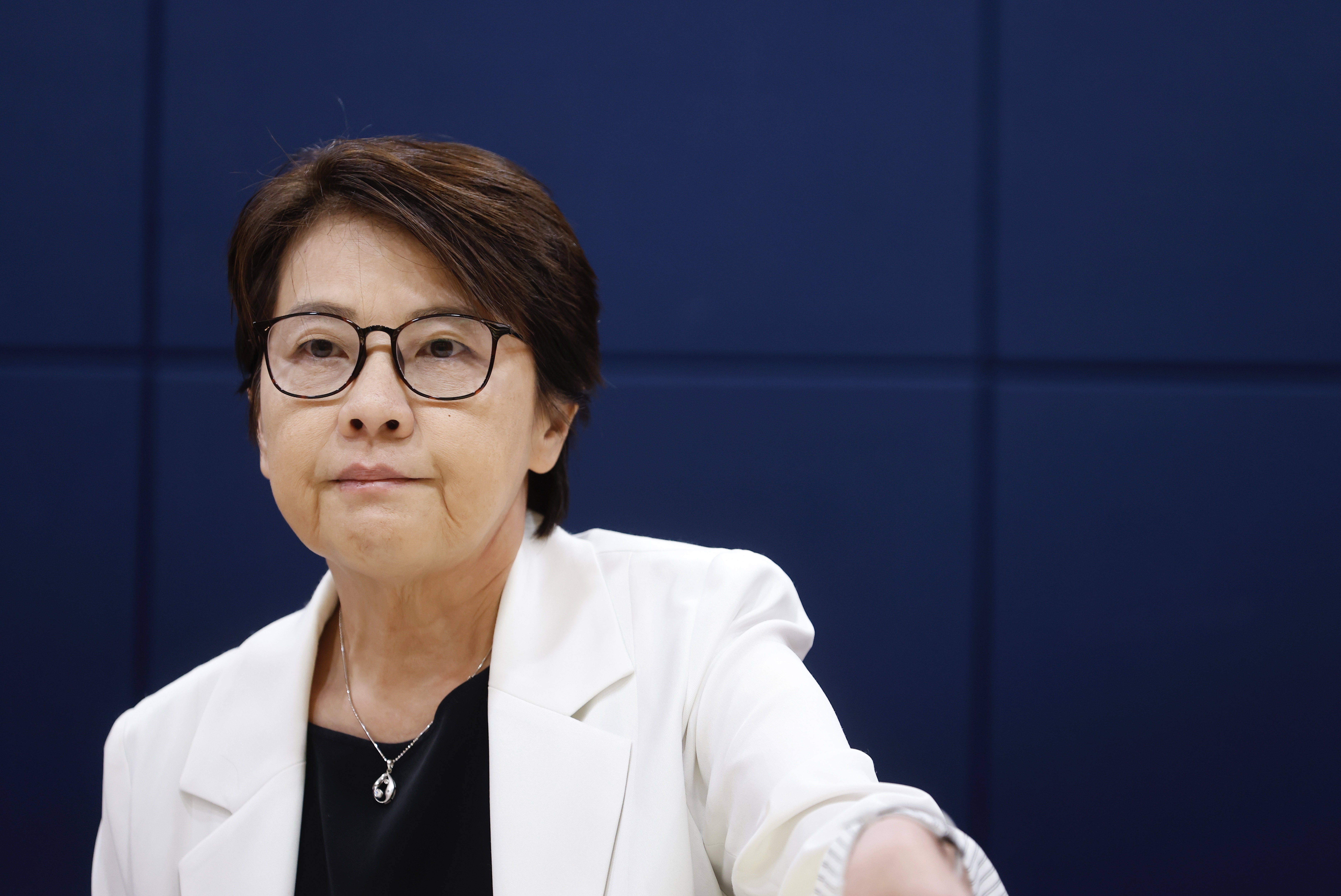 黃珊珊向支持者報告目前查帳小組進度，並強調查帳小組絕無外界所質疑「球員兼裁判」問題。（本刊資料照）