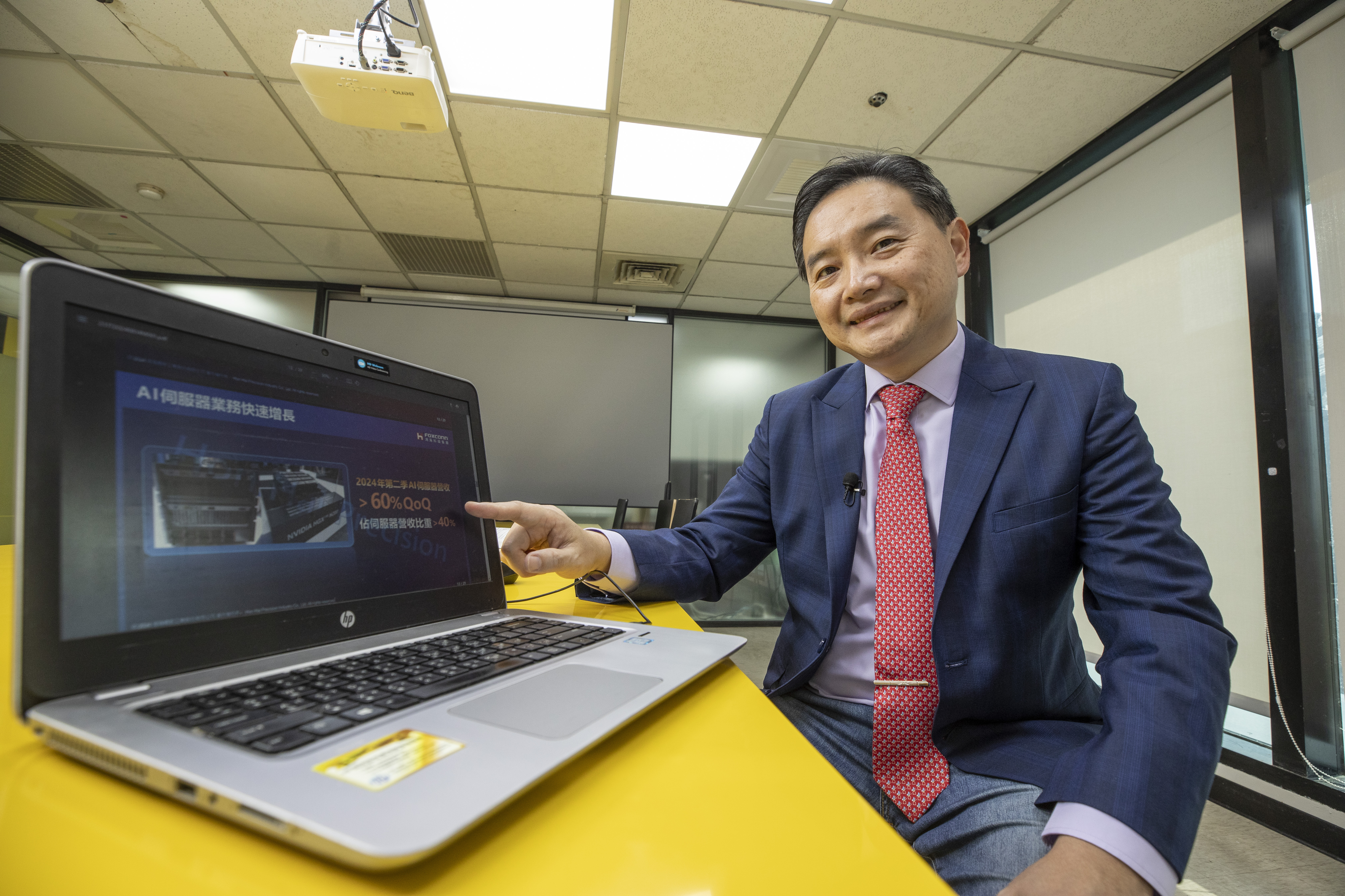 看好AI熱潮，孫慶龍直言，鴻海這頭大象會在明年插上翅膀，變成小飛象。