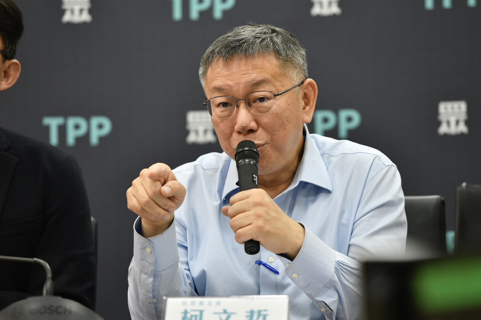 柯文哲稱當蔡總統提到NCC人事話題的時候，他就把它擋掉了。