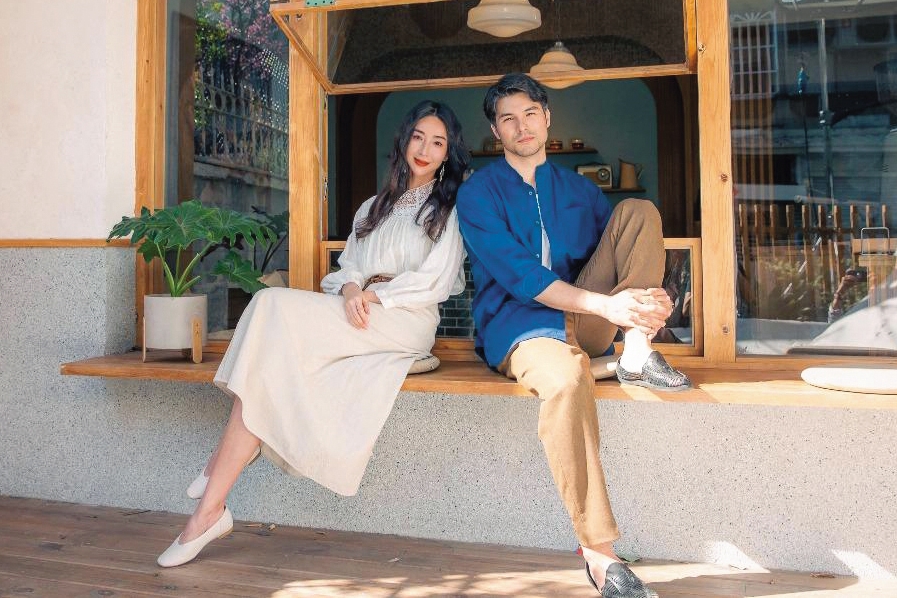 隋棠（左）和鳳小岳（右）近期合作新戲《歡迎光臨二代咖啡》，兩人飾演情侶。（甲普國際媒體提供）