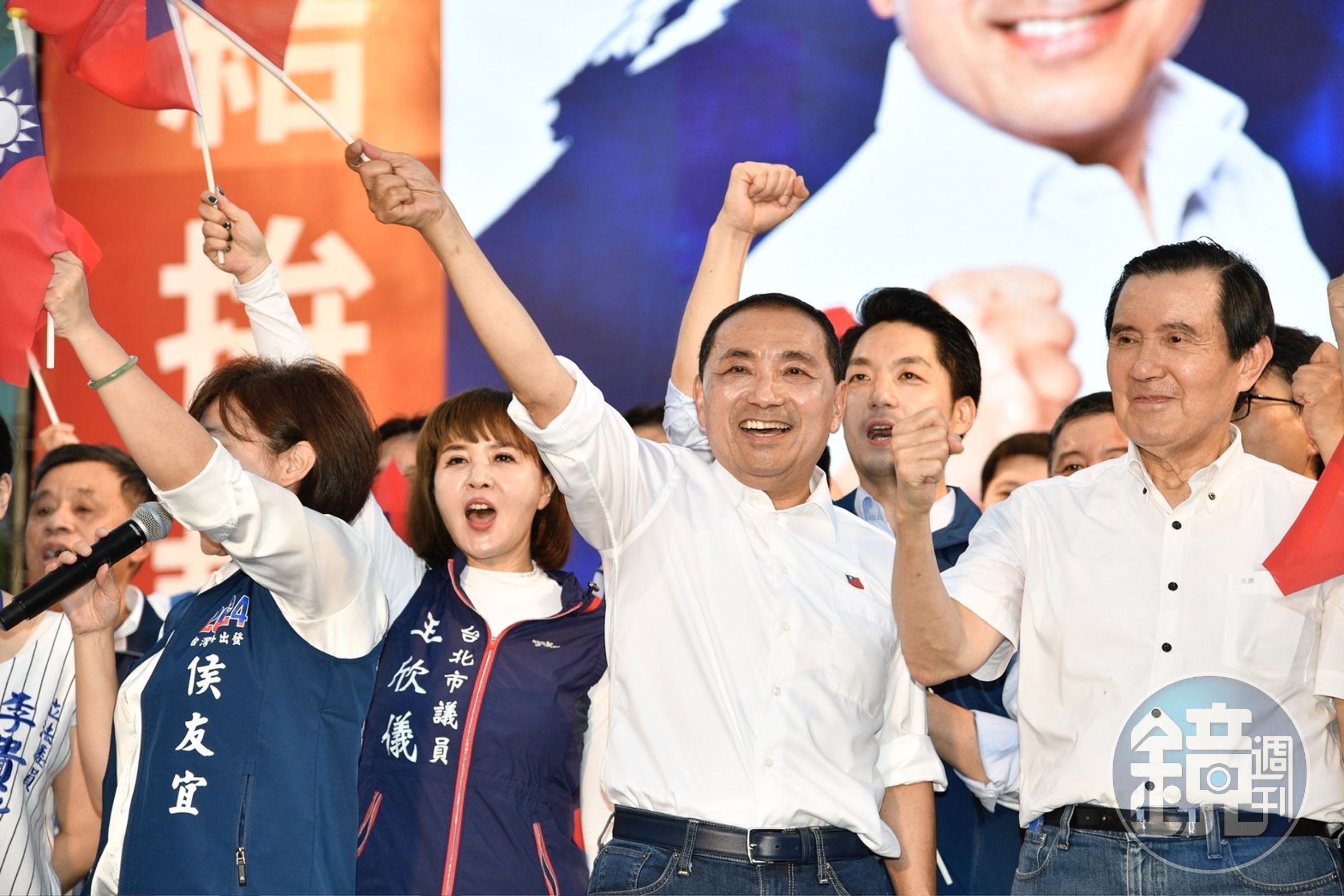 李乾龍不小心鬆口,稱侯友宜(中)已有副手人選盤算。(本刊資料照)