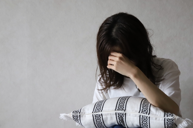 南韓一名擁有20萬粉絲追捧的35歲已婚YTR，17日被爆涉嫌性侵未成年，甚至還家暴、拍老婆身體。示意圖。（photoAC）