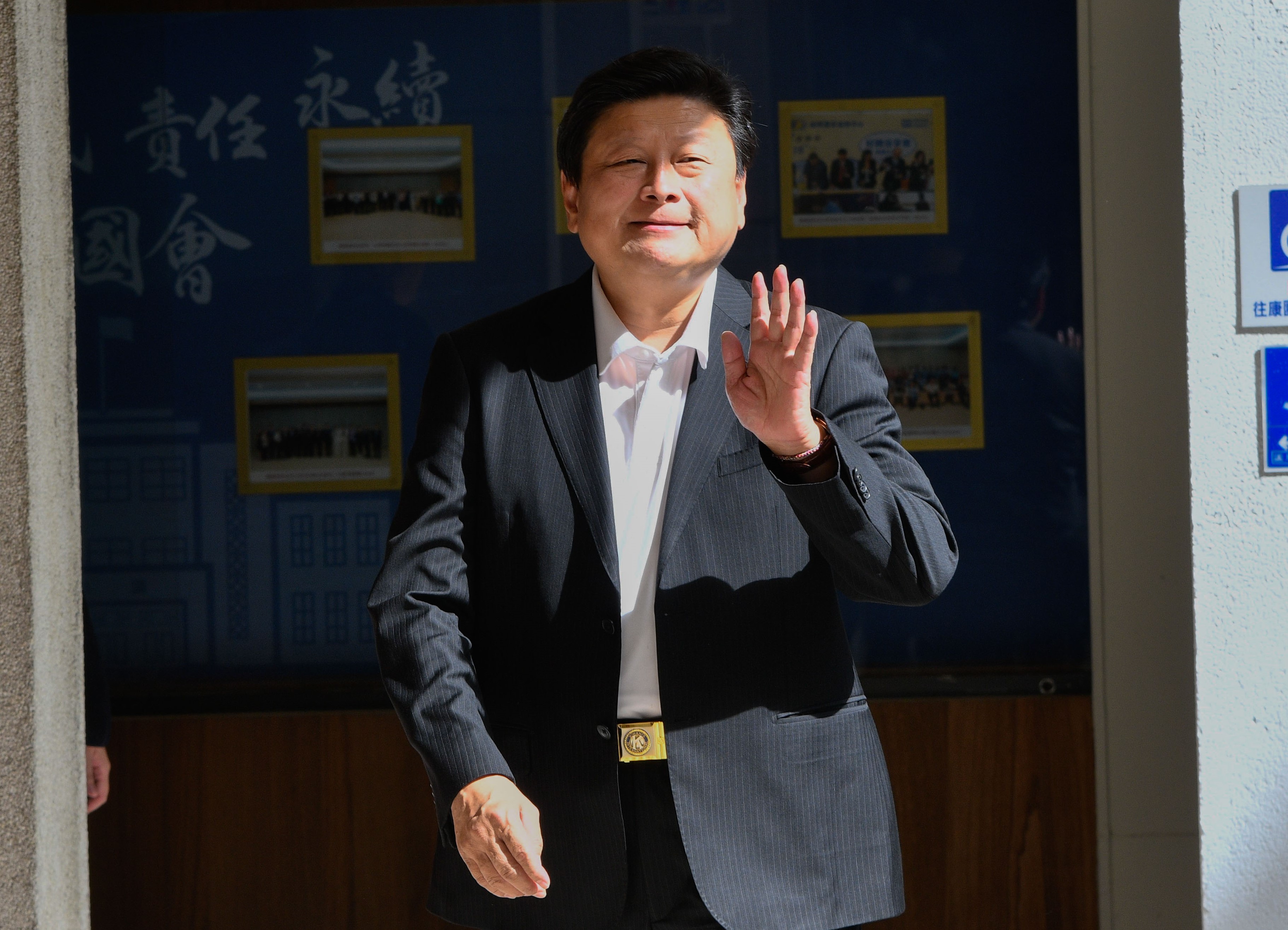 矢板明夫諷刺，除非像國民黨立法院總召傅崐萁一樣，能「代表台灣中央政府」，否則台人赴中可能面臨未知的危險。（本刊資料照）