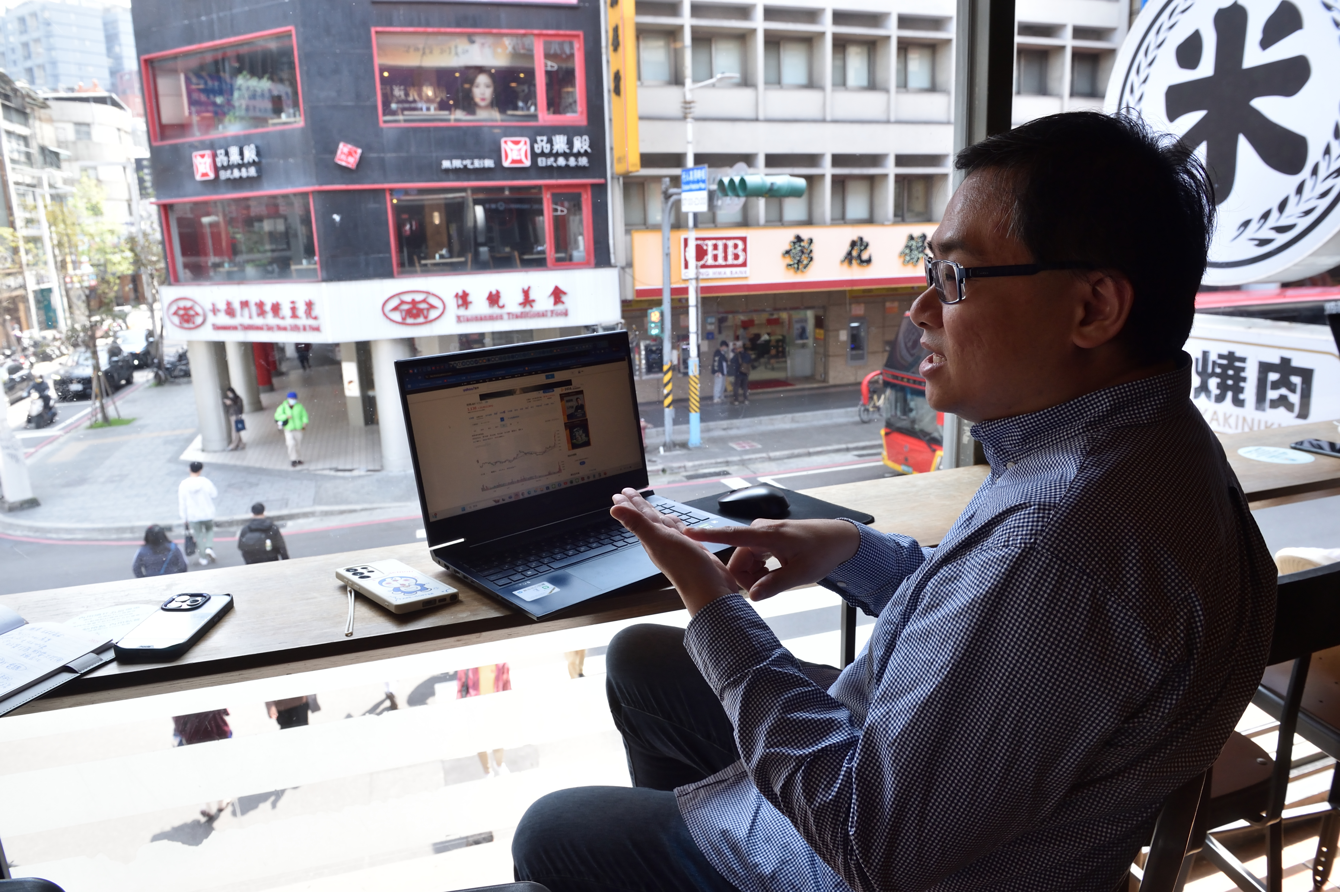 營建股配息大方、獲利可預期，被邏輯投資視為定存成長配置。