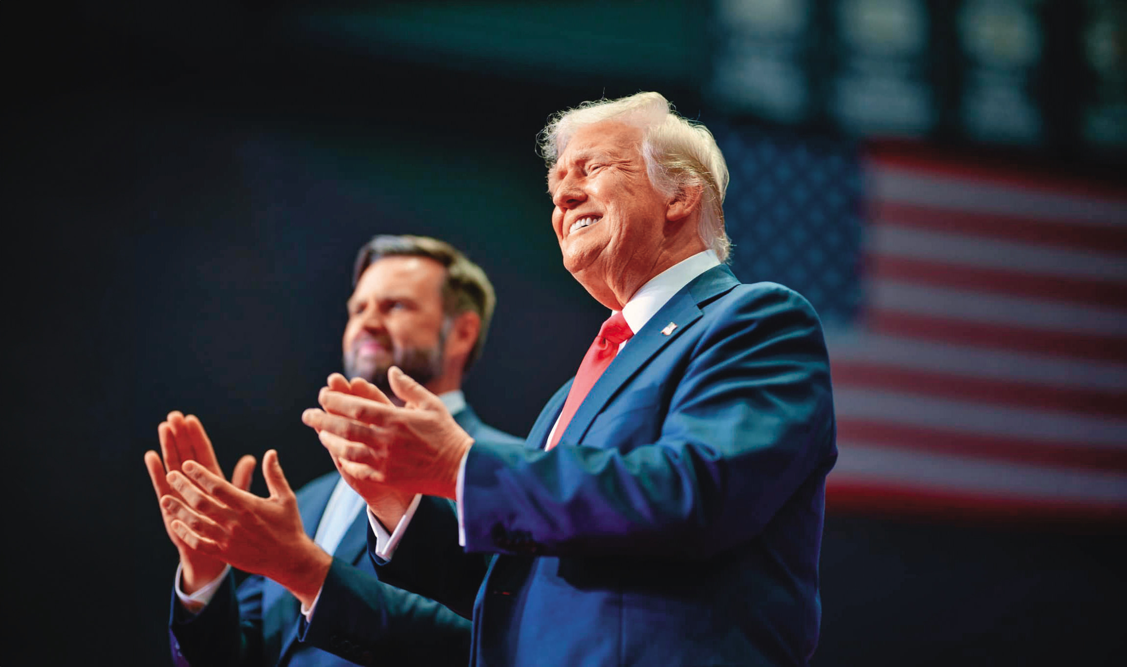 美國大選逼近，川普（右）勝選機率高，投資人可多留意以美國利益為優先的美國工業股，以及其盟國日本市場。（翻攝川普官方臉書）