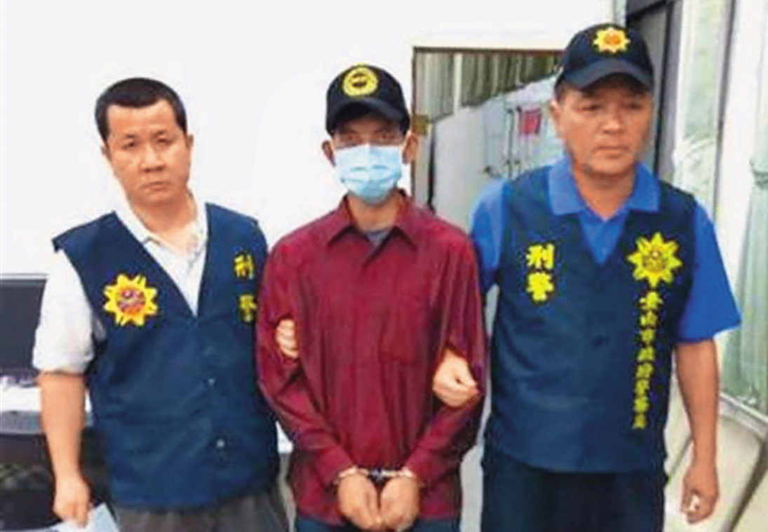 許勝凱（中）為錢預謀殺害王忠泰，最後被判處無期徒刑定讞。（翻攝畫面）