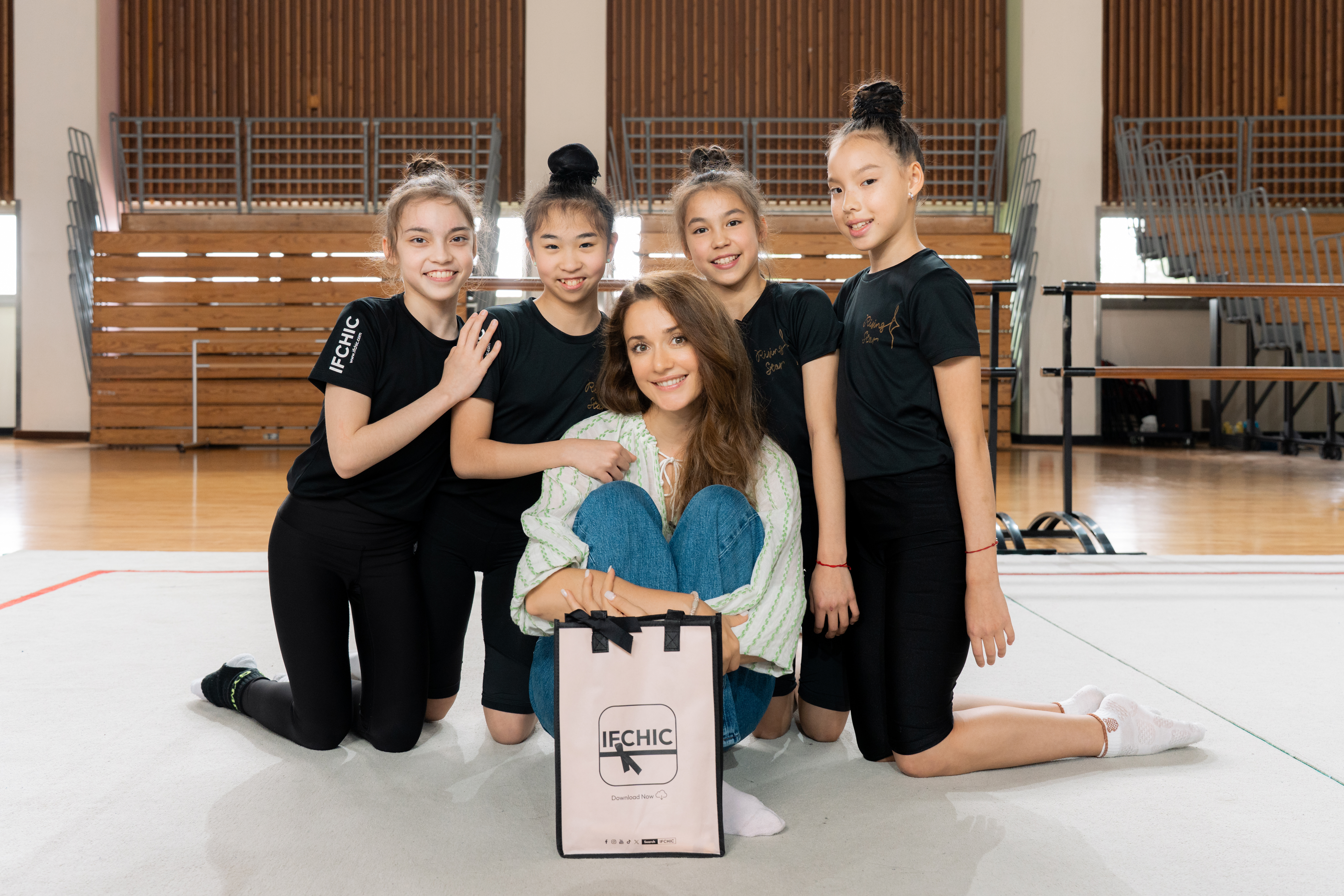 瑞莎稱最幸福的時刻就是24小時都有小孩陪伴。（IFCHIC提供）