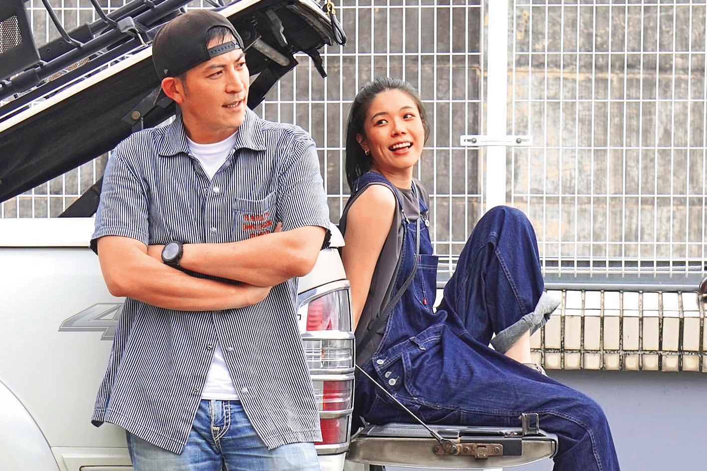 趙駿亞（左）在吳婉君之前，曾有個主播女友秦于婷（右）；吳婉君很介意被說是兩人之間的「小三」，多次憤怒澄清。（翻攝自趙駿亞IG）