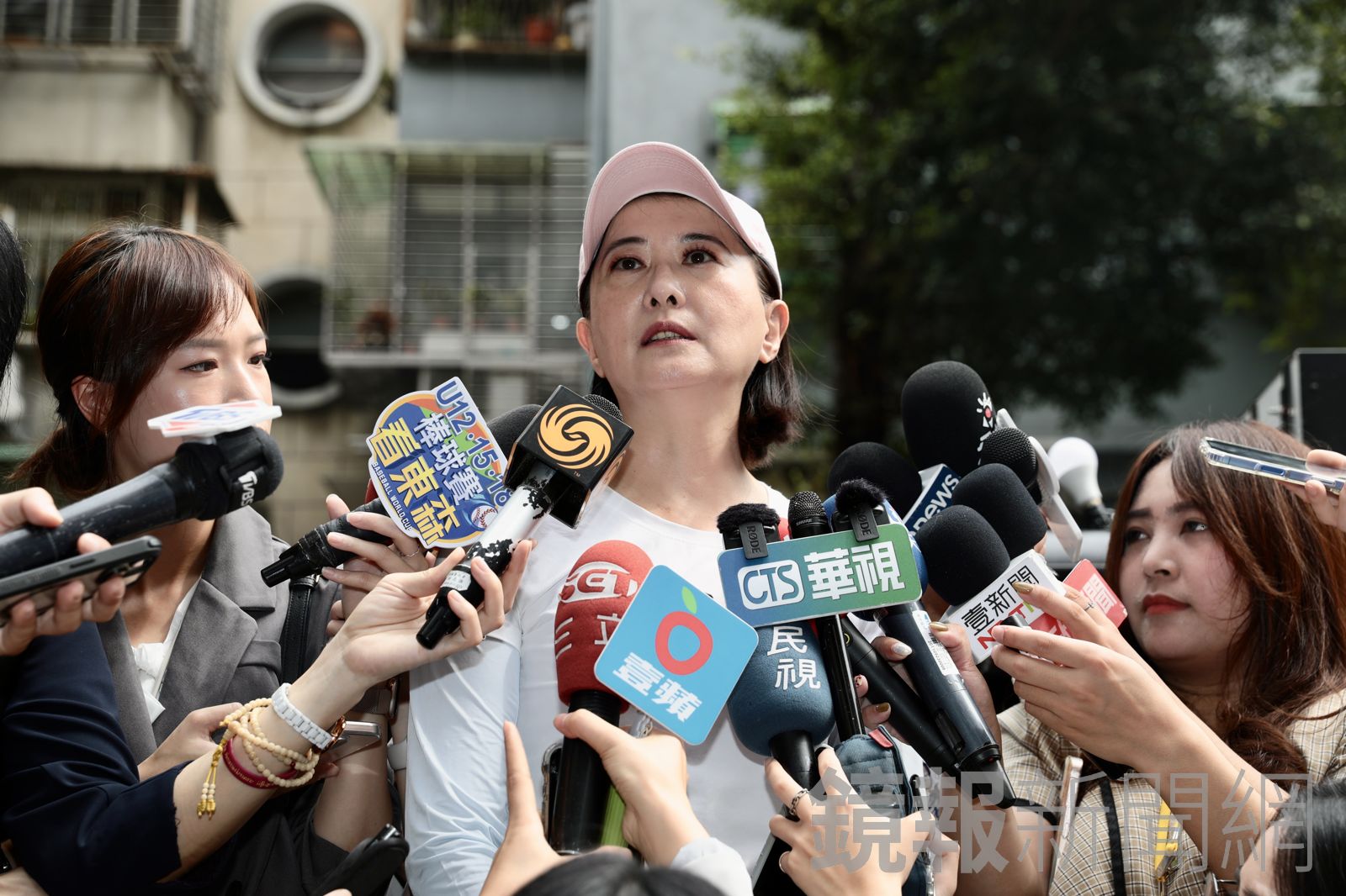 [討論] H記者 是誰啊