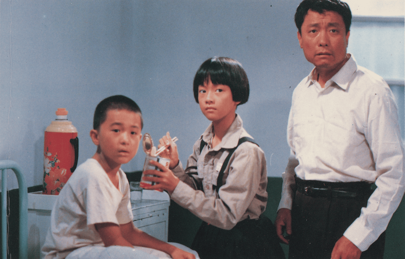 台灣經典催淚神片《魯冰花》假日K歌場湧入不少親子觀眾。（國家電影及視聽文化中心提供）