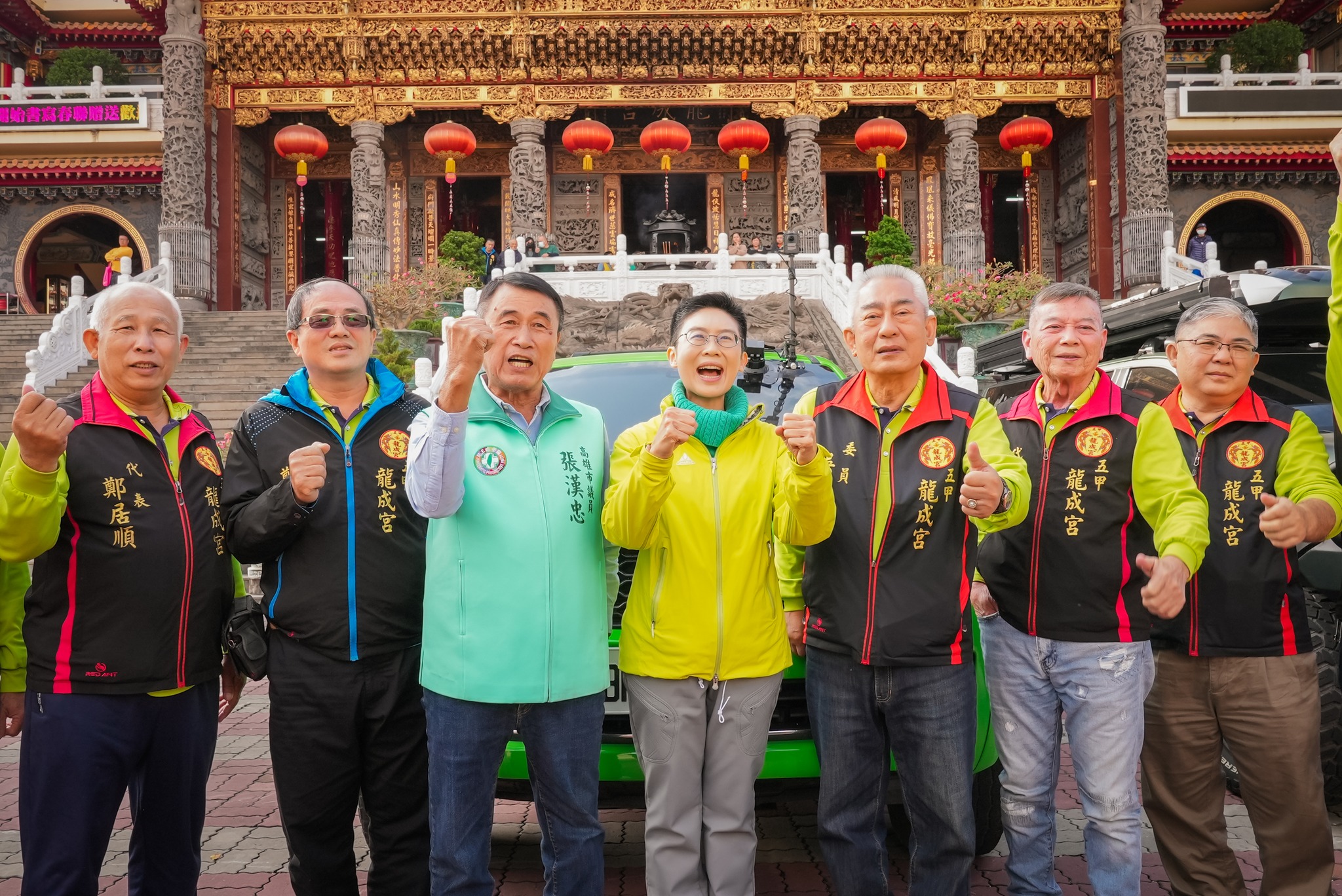 林岱樺今換了「超短髮」造型掃街,她也po文列出3大點反擊爭議事件,強調自己想一次說清楚。(翻攝自林岱樺臉書)