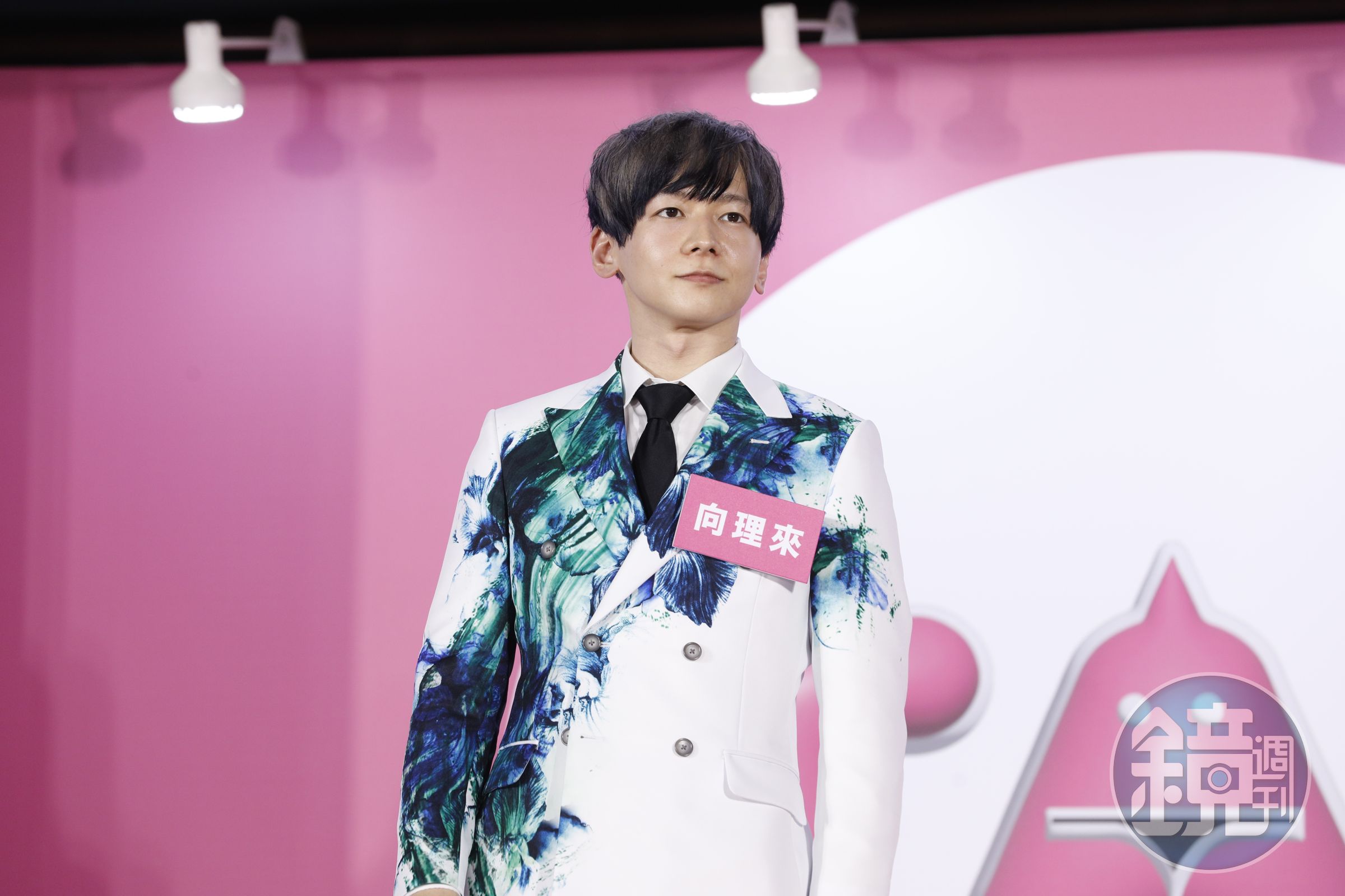 向理來以女性向作品走紅，近年也跨足同性題材，對戰過3,000人的他說想與大槻響再交戰一次。