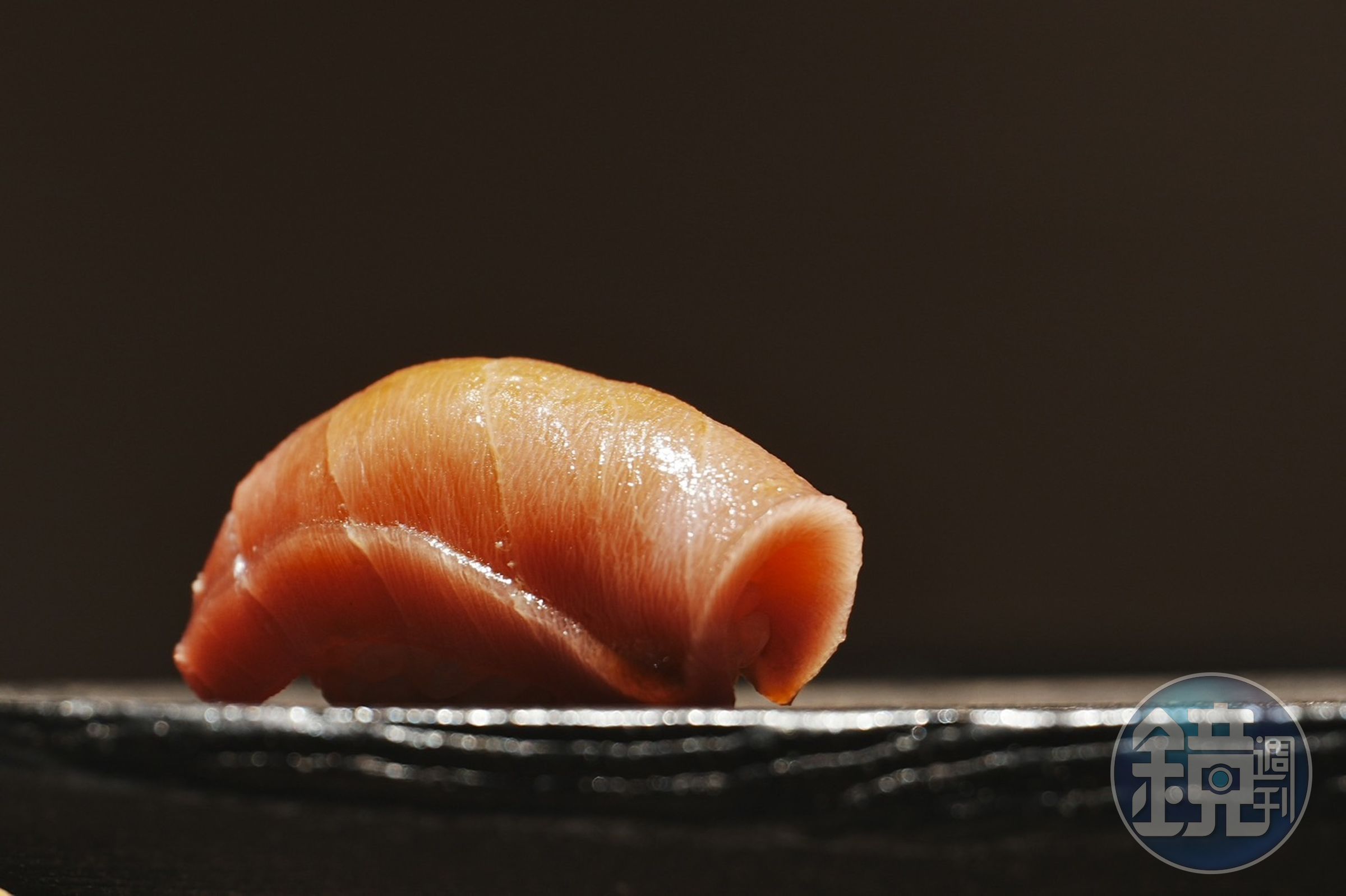 日前佐浦弘一社長來台,於台北的「鮨七海 Sushi Nanami」舉辦品飲會,藉由高水準板前壽司,將浦霞酒造不同酒款牽引出更多元的風味。(廖柏昀攝)