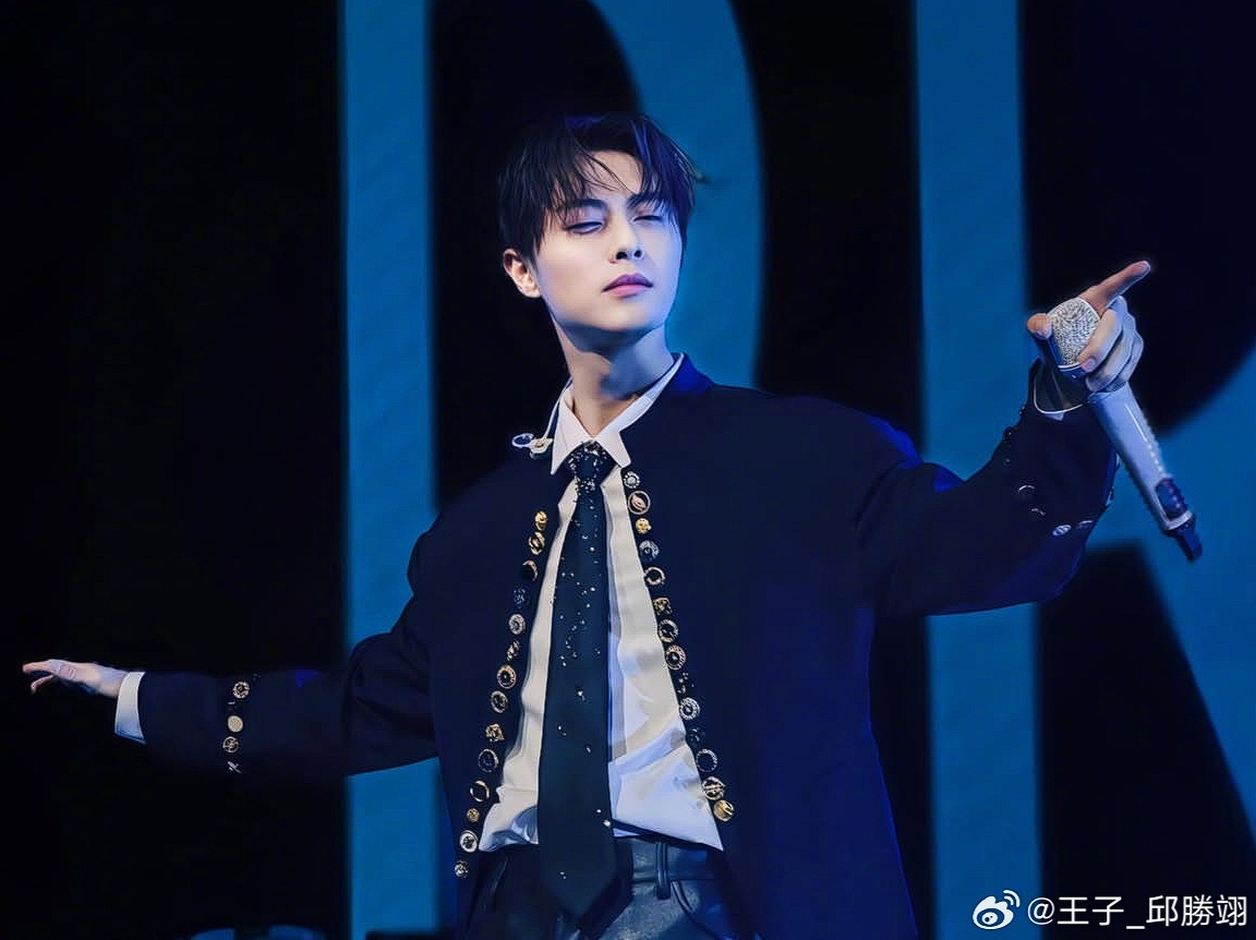 王子邱勝翊被爆當「小王」，下個月的上海演唱會遭喊退票。（翻攝自王子邱勝翊微博）