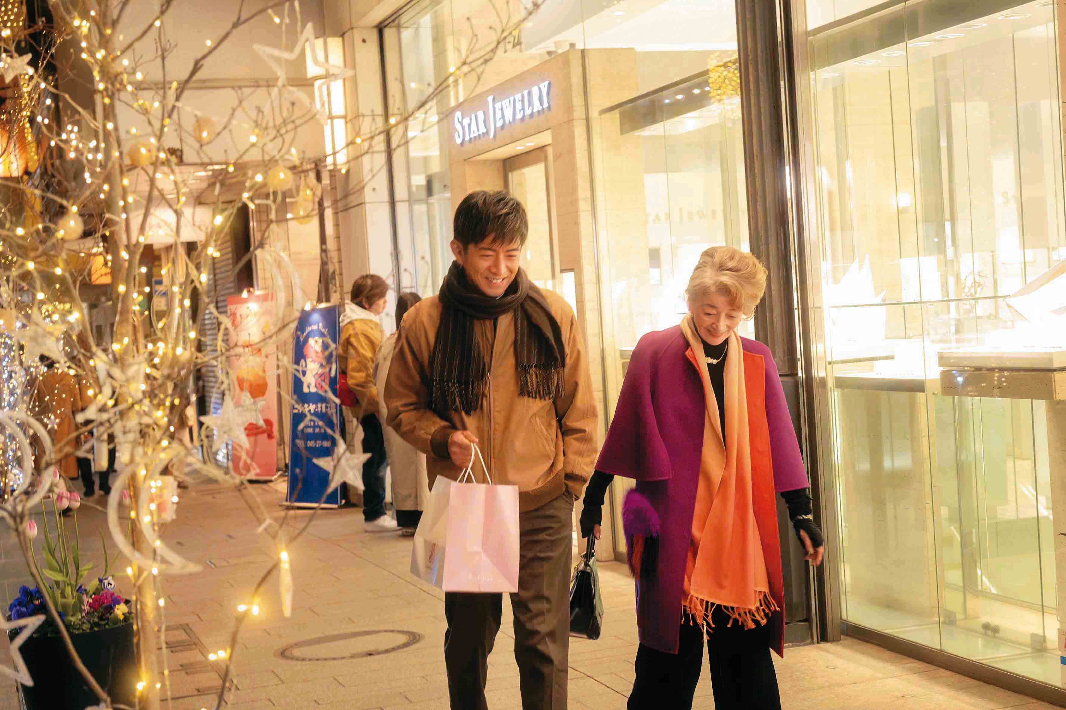 木村拓哉與倍賞千惠子曾共同為《霍爾的移動城堡》配音，二人如今終於正式合作。（天馬行空提供）