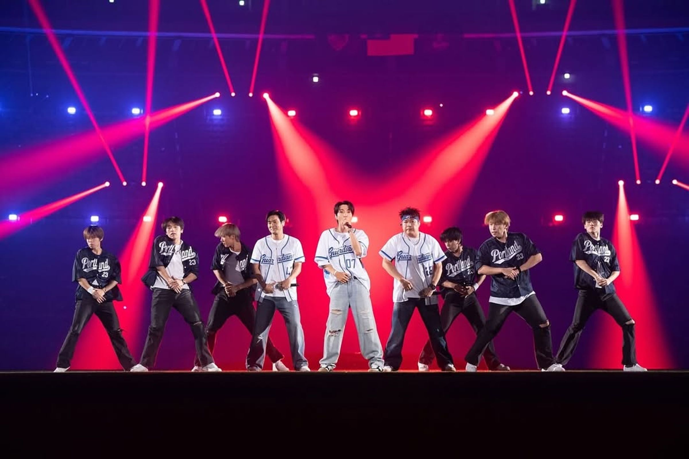 SJ小分隊L.S.S.的始源、利特、神童9月來台為富邦悍將主題日登台演出。（翻攝自Instagram @earlyboysd）