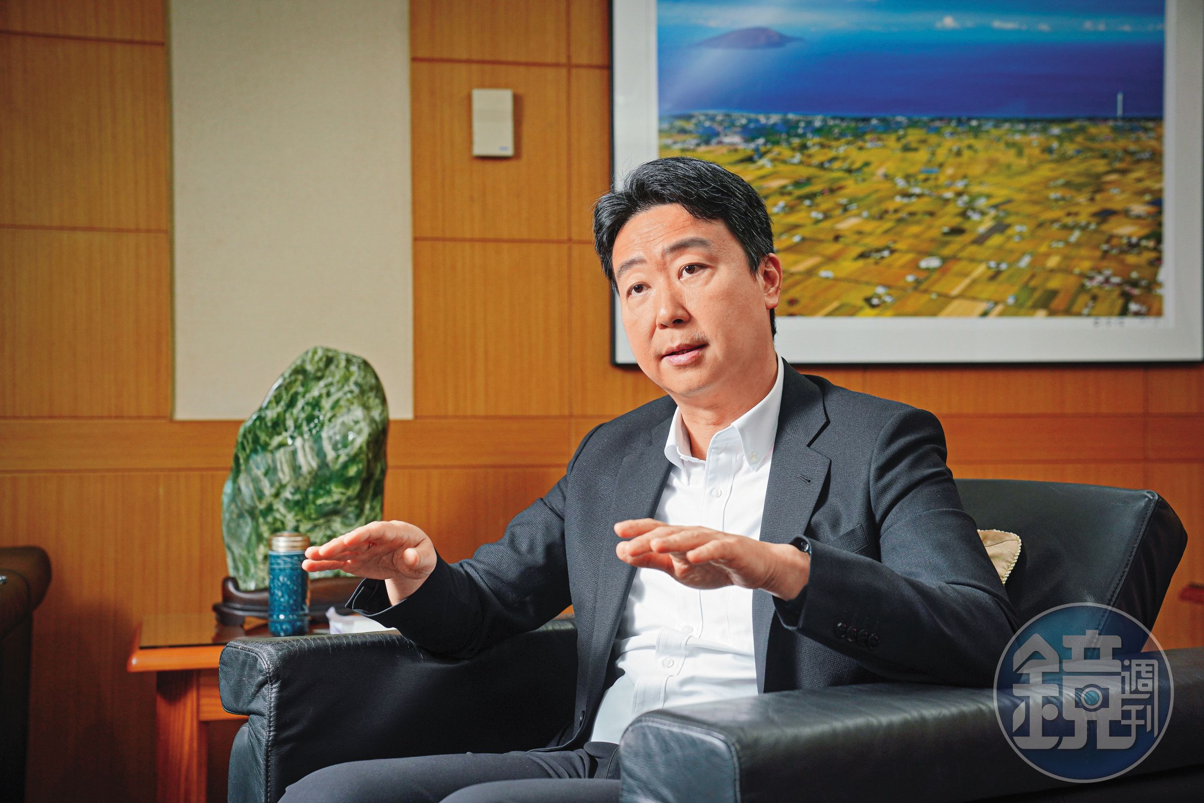 交通部長陳世凱接受本刊專訪,擘劃全面提升陸空運能等多項措施,讓台灣抓準成為亞太營運樞紐的關鍵機會。