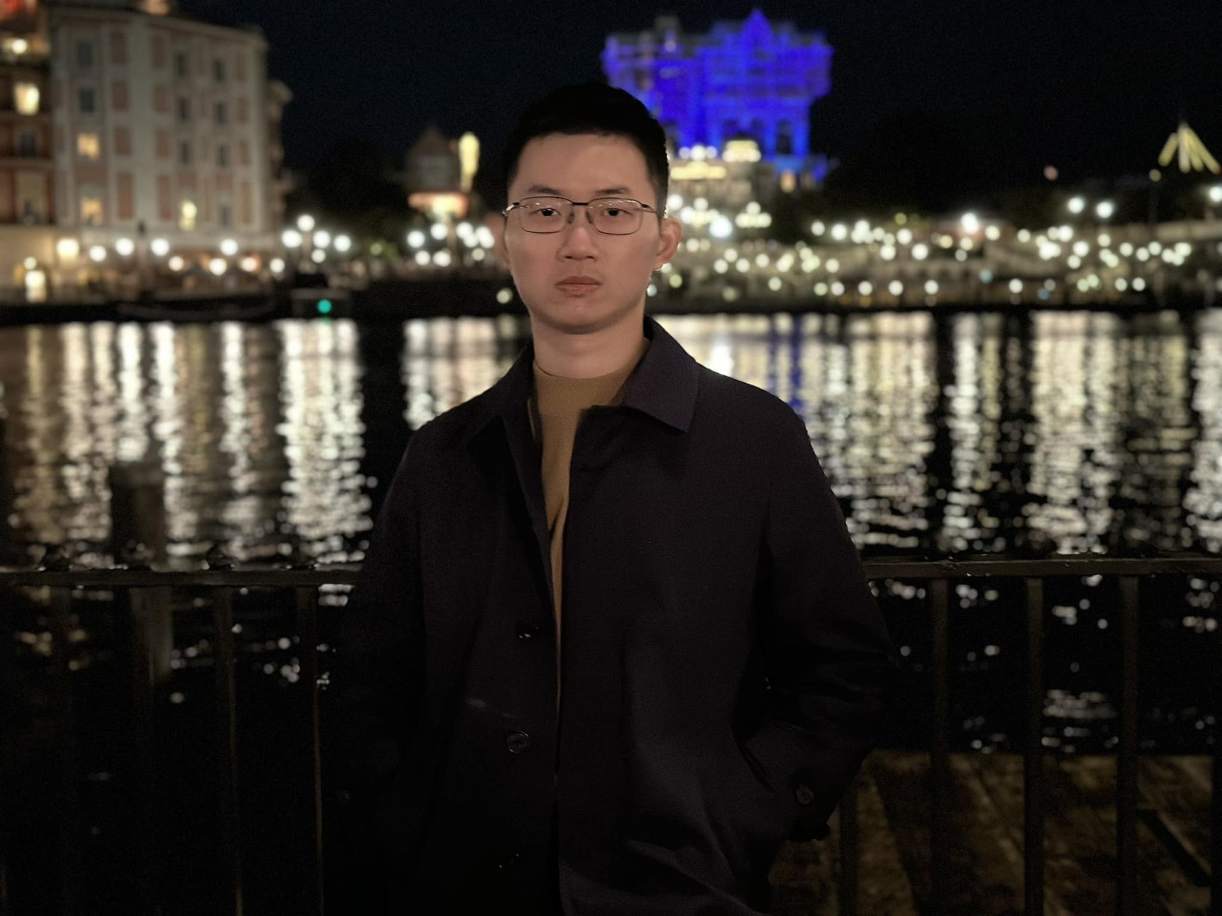 視網膜停更YouTube頻道《眼球中央電視台》後,還是經常會在臉書、IG等社群媒體分享日常生活。(翻攝自視網膜臉書)