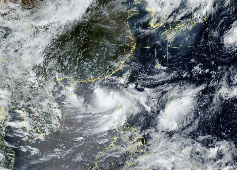 中央氣象署對15縣市發布高溫資訊，其中新北慎防38度極端高溫。（翻攝自中央氣象署官網）