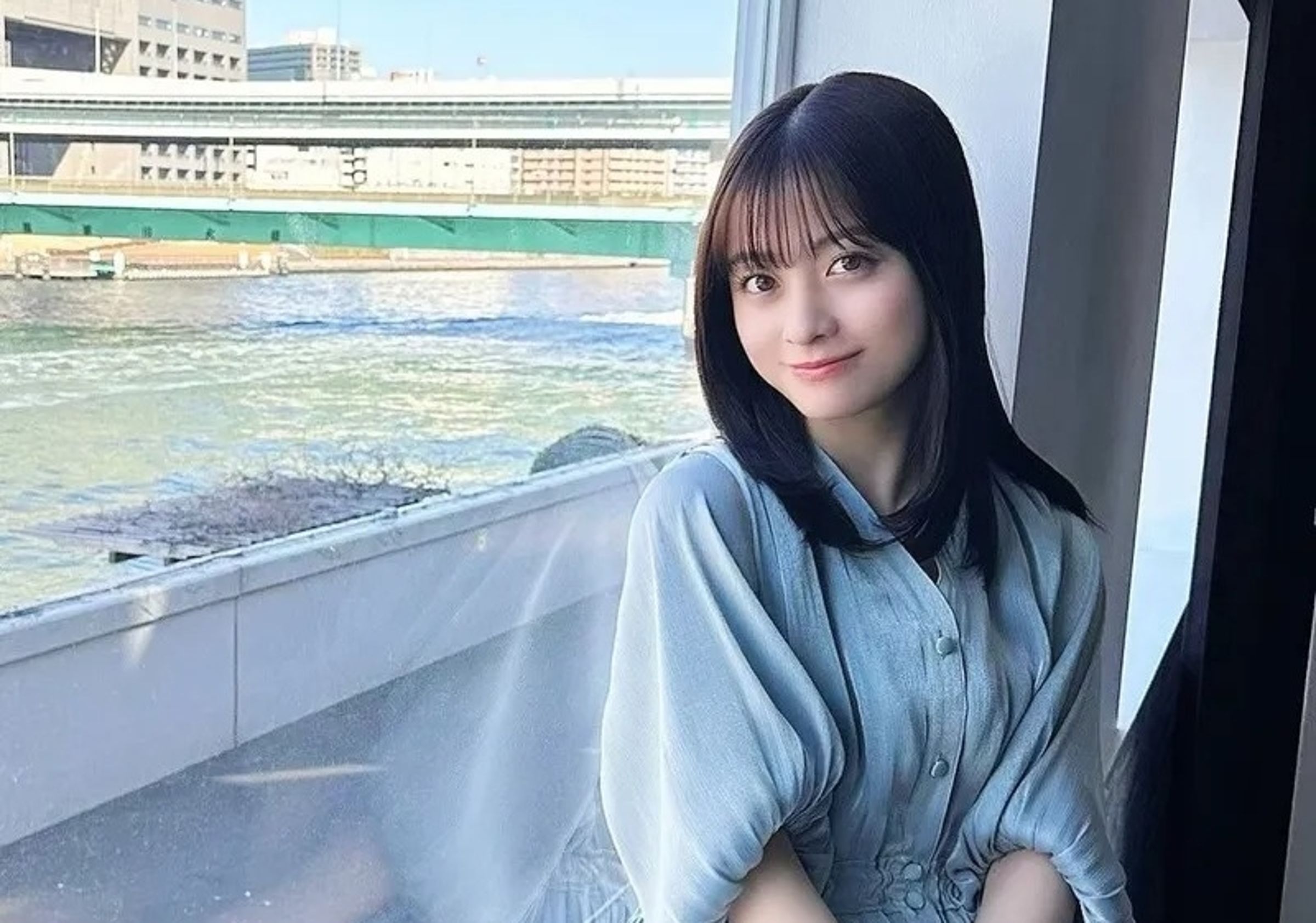 橋本環奈遭日媒踢爆疑似職場霸凌,在片場歇斯底里開罵,連續逼走8位經紀人,經紀公司社長否認指控。(翻攝自橋本環奈IG)