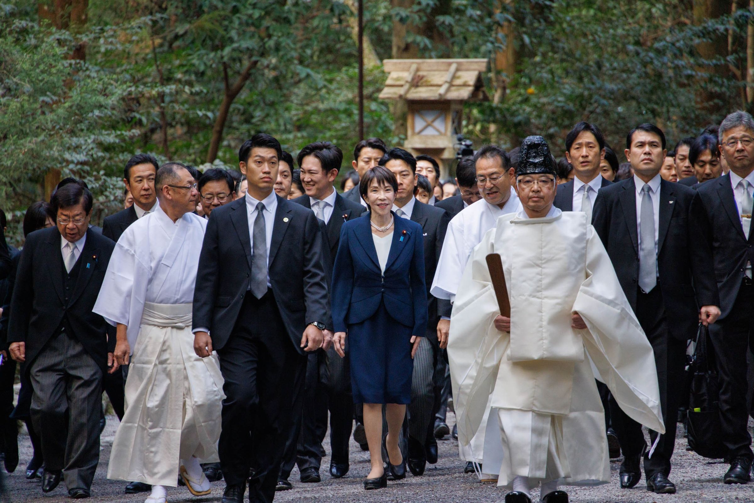 日本首相高市早苗昨率領內閣成員前往伊勢神宮進行新年參拜。（翻攝自高市早苗X）