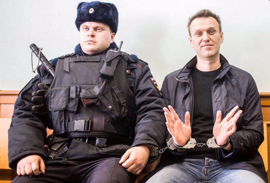 納瓦尼（右）今年8月又遭判刑19年，總刑期來到30年。（翻攝自Алексей Навальный臉書）
