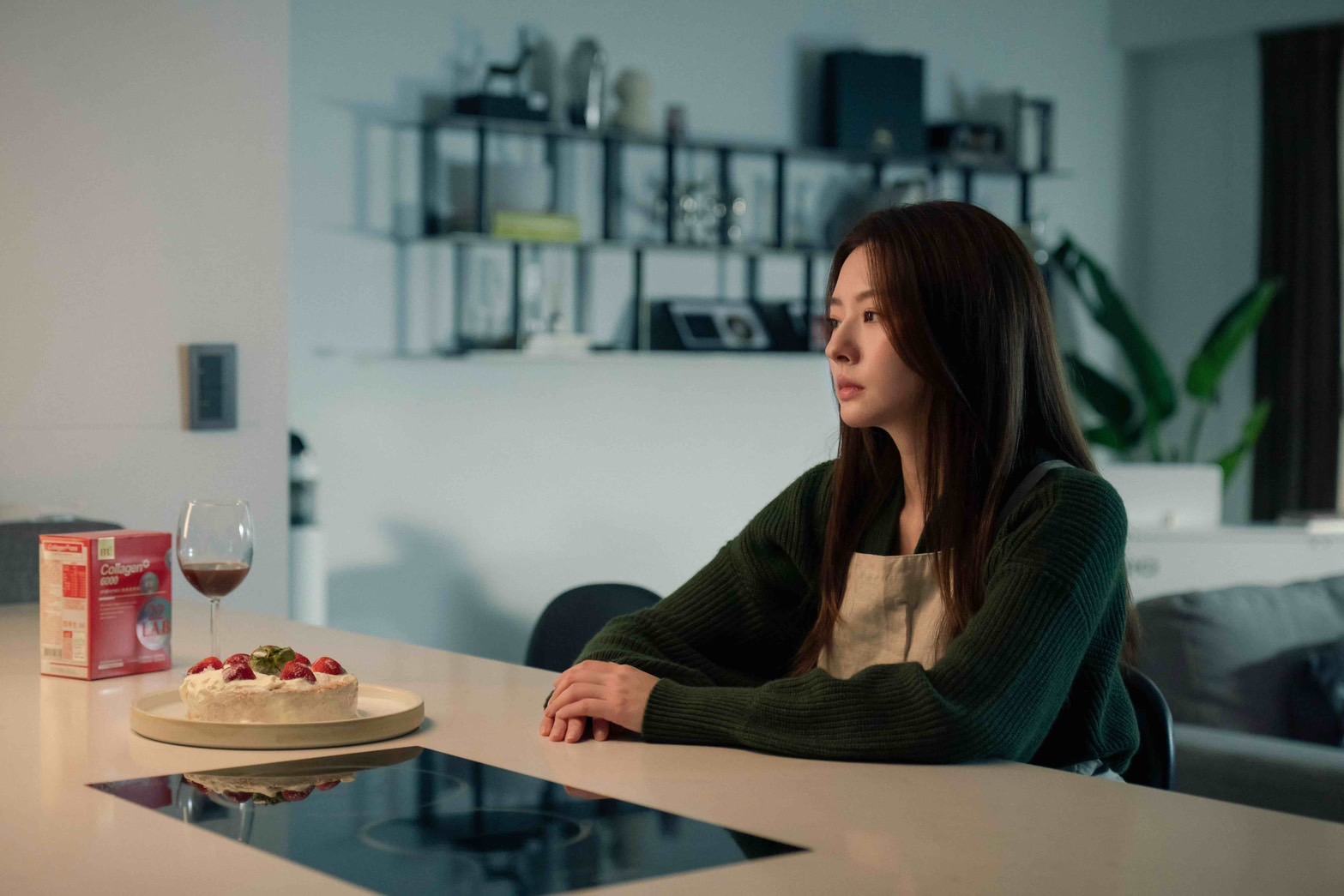 陳語安飾演DJ女神。（良人行、東森提供）