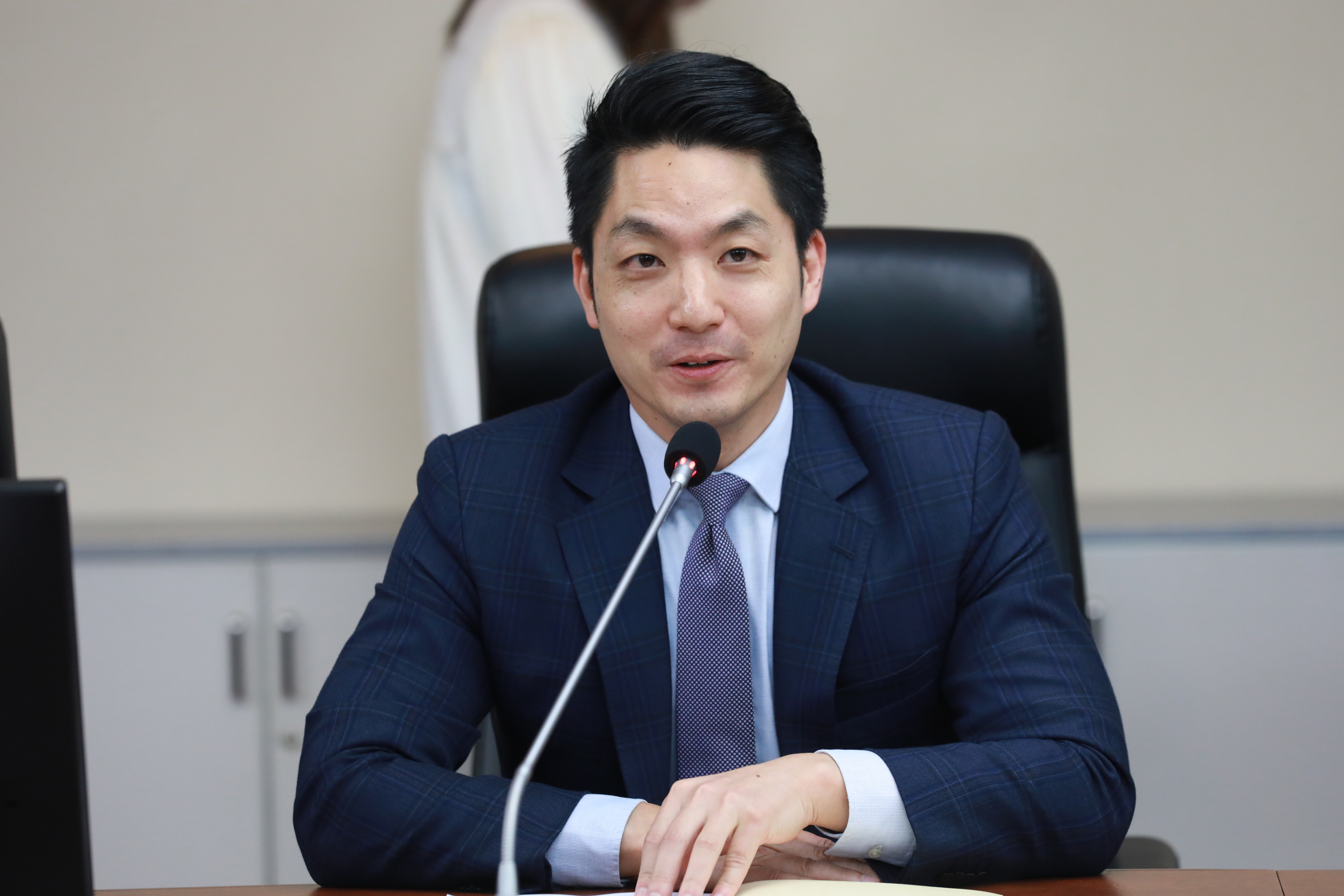 針對綠營批評，蔣萬安今日受訪拿民進黨共諜案回酸反擊。（本刊資料照）