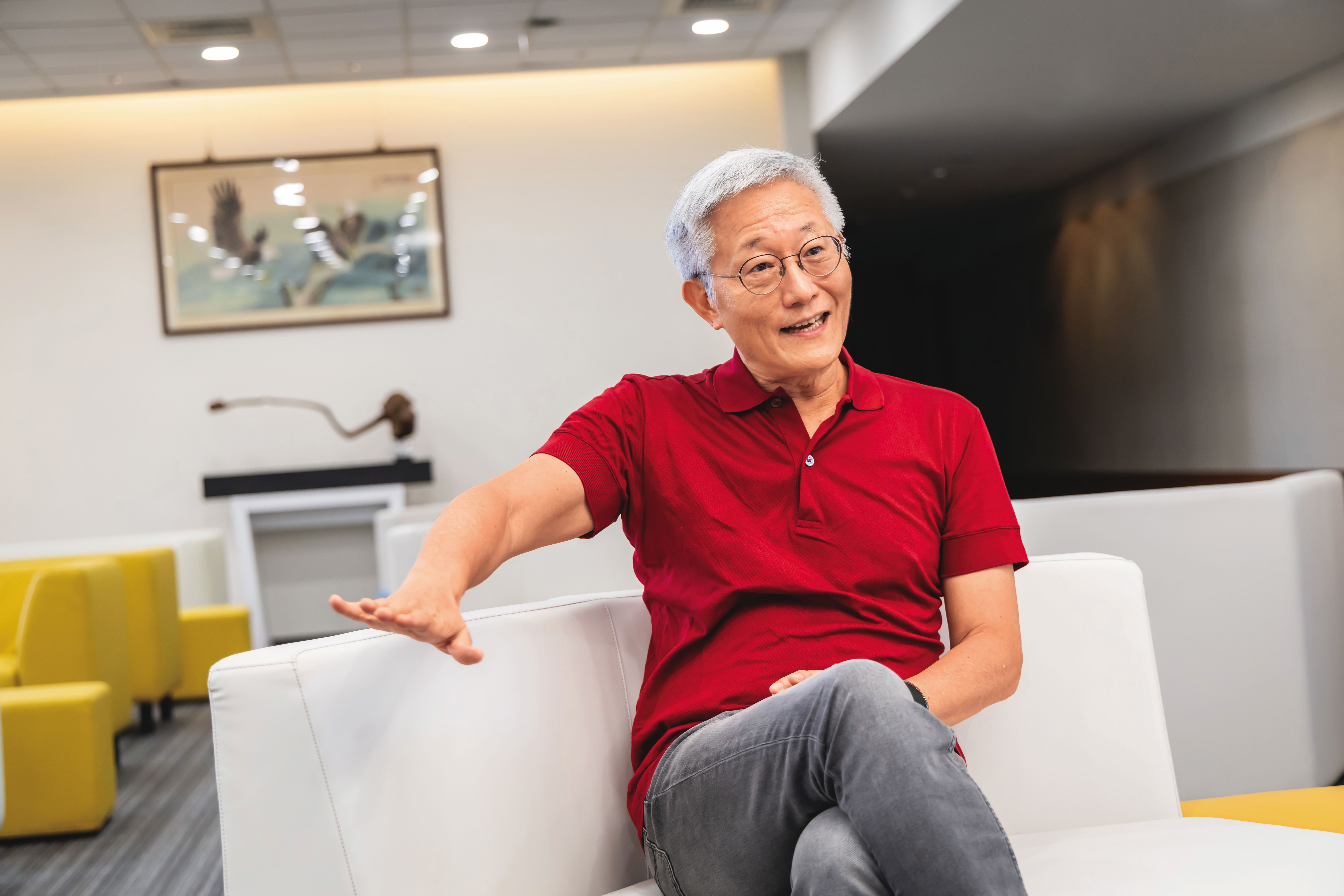 政大前校長周行一強調「能等才會贏」，投資人不該短進短出，最終落得一場空。