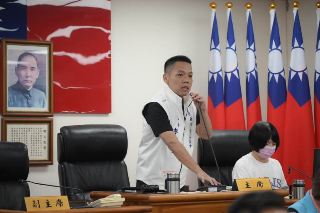 Ａ先生指控已故的花蓮市代會主席李振偉暴力討債，讓他及家人很害怕。（翻攝李振瑋臉書）