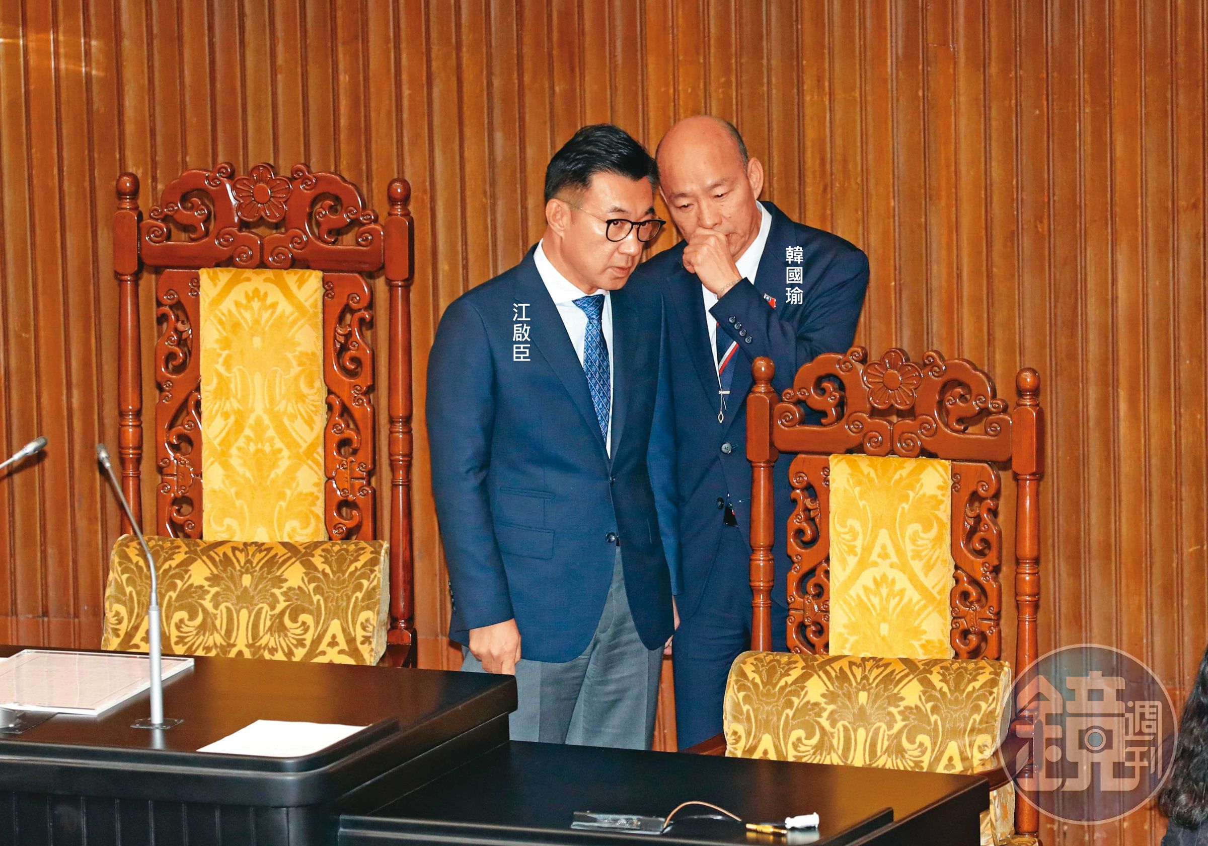 立院正副龍頭「韓江配」面臨改選挑戰,惟綠委人數居劣勢,實難撼動。