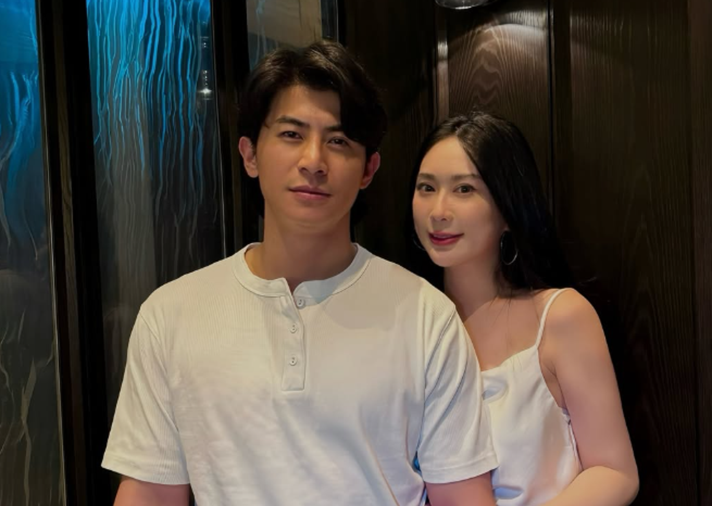 台灣隊長陳傑憲（左）頂住壓力，帶領台灣隊再次拿下勝利，老婆綺綺（右）在背後默默支持。（翻攝自IG@hsien_1994）