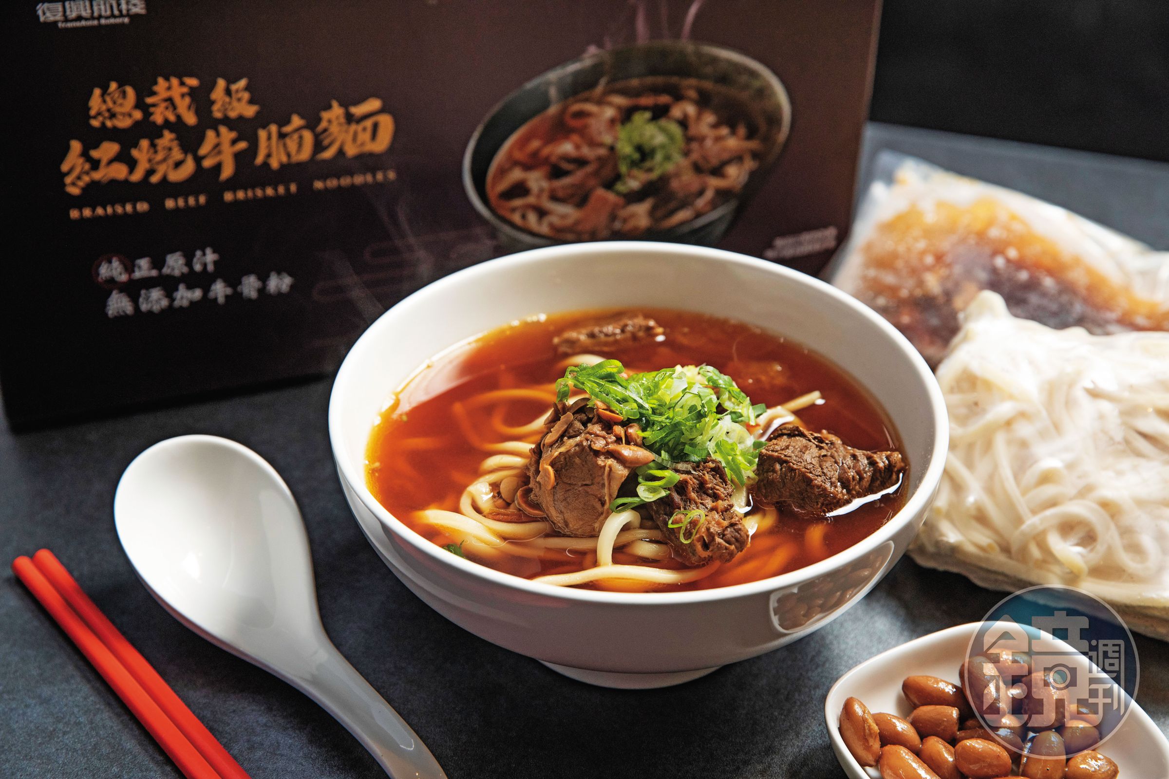 熱銷的牛腩麵料理包也是中保科總裁林孝信的最愛。