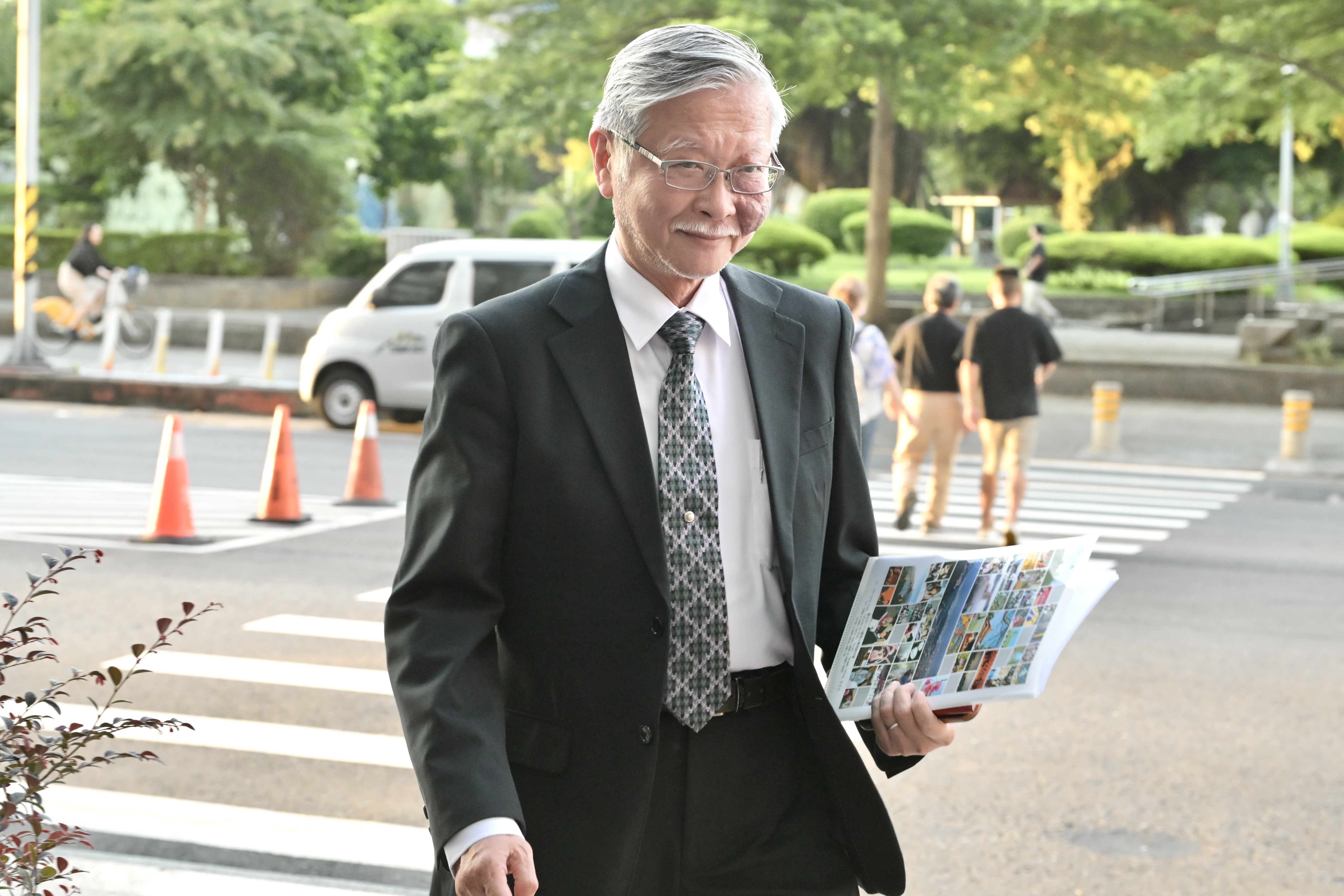 民進黨廉政會主委邱駿彥表示，決議結果不會等到一審判決，但不受高雄市長初選影響。