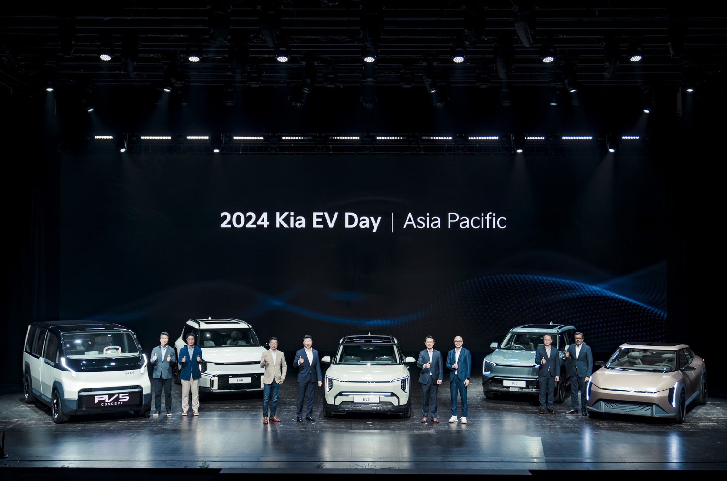 現場帶來Kia旗下的全新電動車陣容,包含The Kia EV3、The Kia EV5以及The Kia Concept EV4、The Kia Concept PV5等最新力作,皆是首次於亞太區驚艷首演。