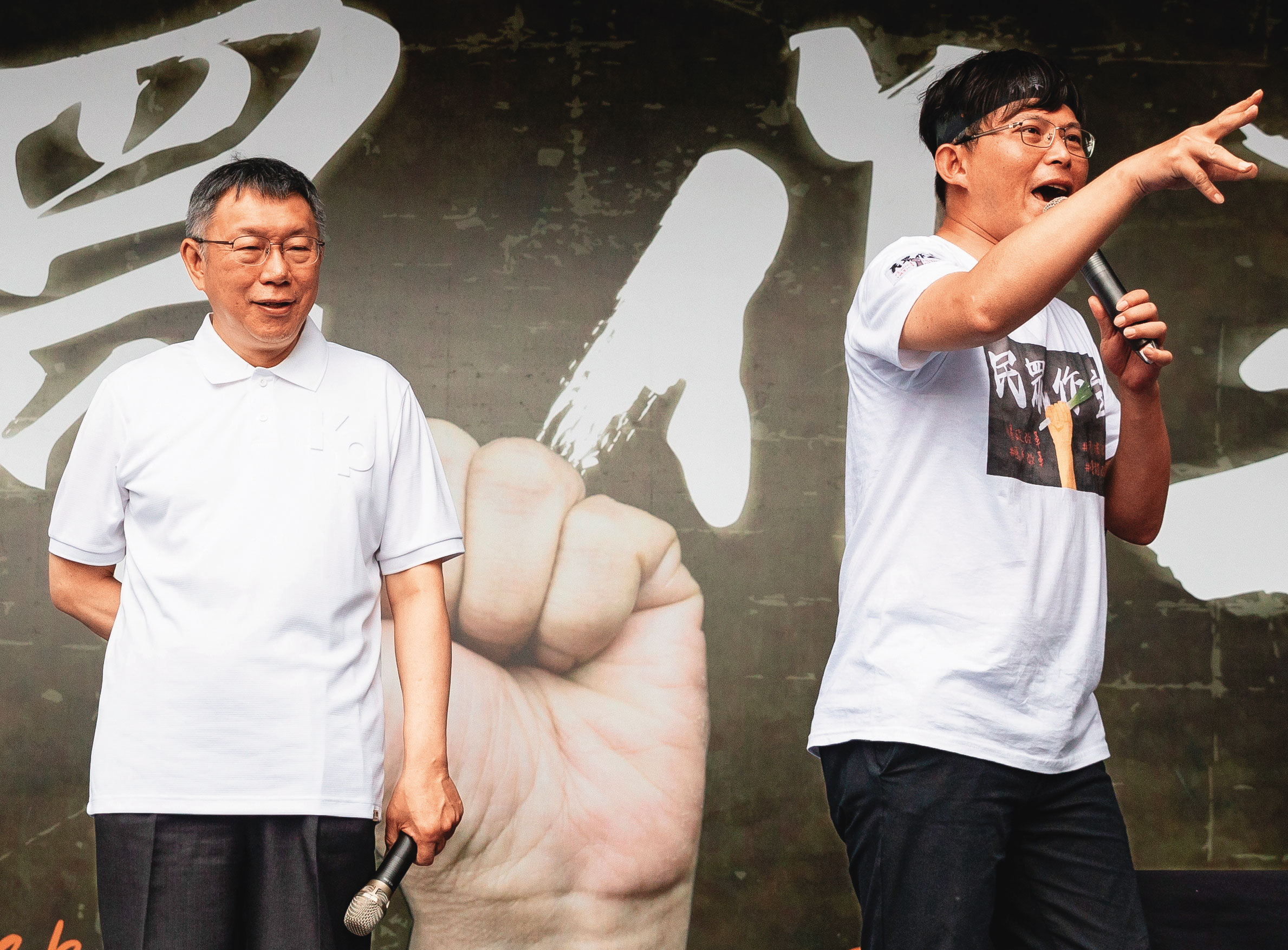 柯文哲踏入政壇以來，從來不曾遇見周遭有人比他更強的情境。對他而言，黃國昌的難題是全新的。