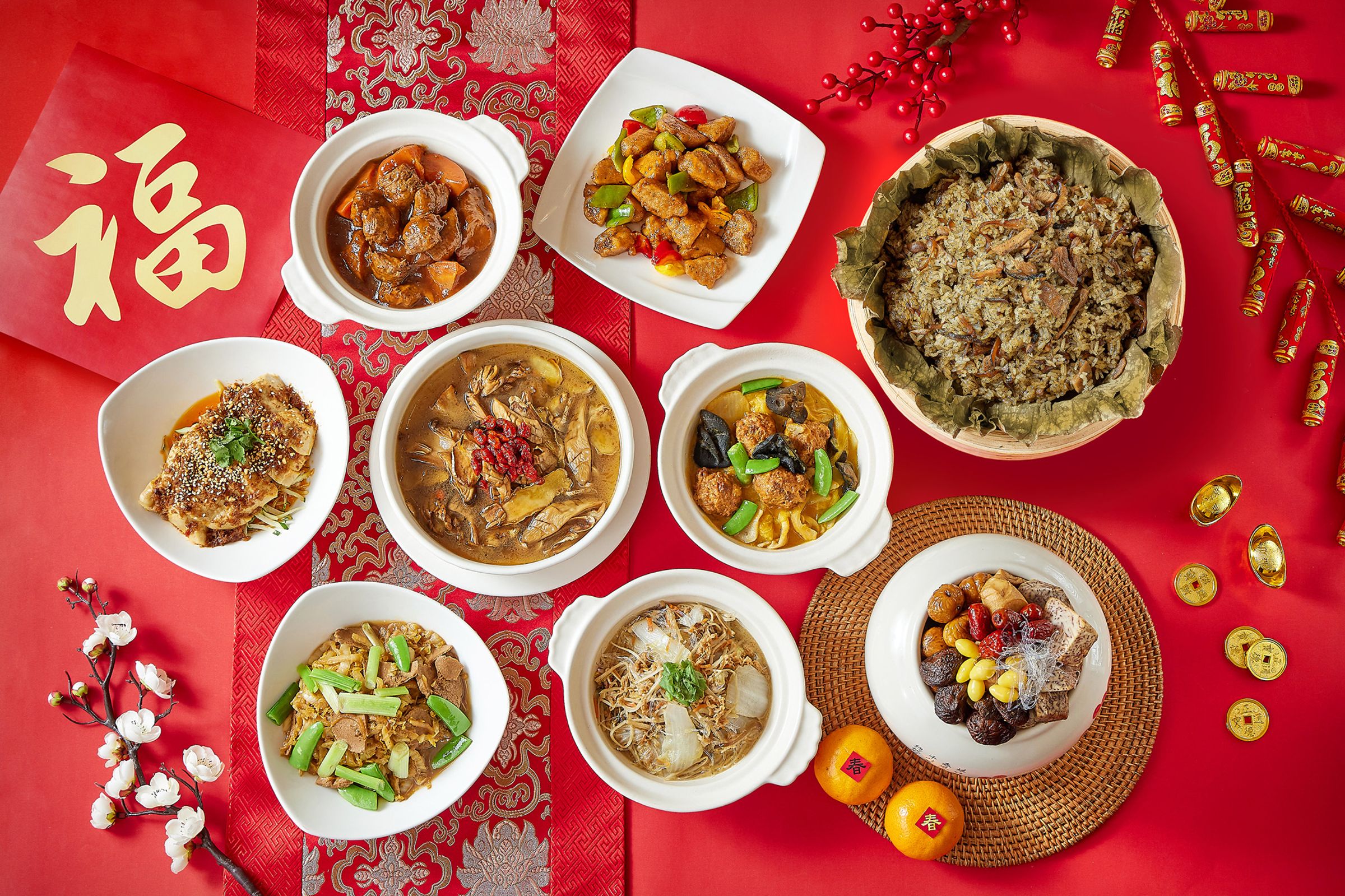 金龍獻瑞團圓年菜套組。(祥和蔬食提供)